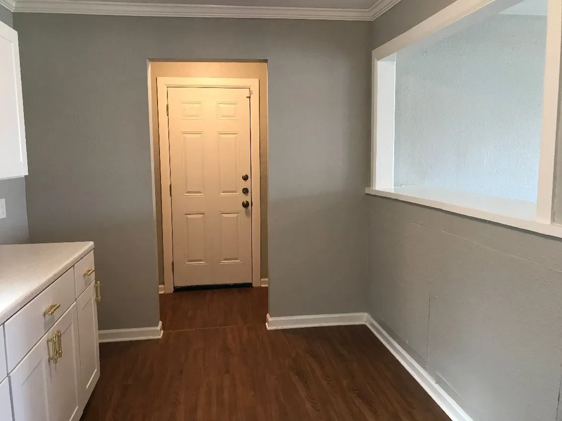 Single Family Residence For Rent in Dallas County , 1956 E Illinois Avenue, Dallas, Texas 75216, 3 Bedroom, 1 Bathroom, Garage spaces, 1,325 Sqft, built in 1950, mls#21375457, Real Estate Agent in Dallas, Homes For Rent in Dallas county, Homes For Rent in Dallas, Realtor in Dallas Texas, Real Estate Brokerage Independent Realty Texas, Luminita Cordes Realtor