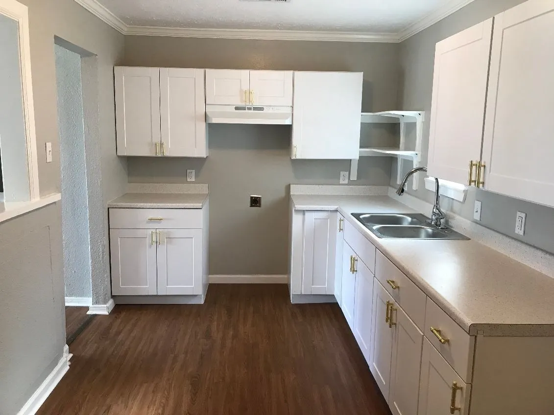 Single Family Residence For Rent in Dallas County , 1956 E Illinois Avenue, Dallas, Texas 75216, 3 Bedroom, 1 Bathroom, Garage spaces, 1,325 Sqft, built in 1950, mls#21375457, Real Estate Agent in Dallas, Homes For Rent in Dallas county, Homes For Rent in Dallas, Realtor in Dallas Texas, Real Estate Brokerage Independent Realty Texas, Luminita Cordes Realtor
