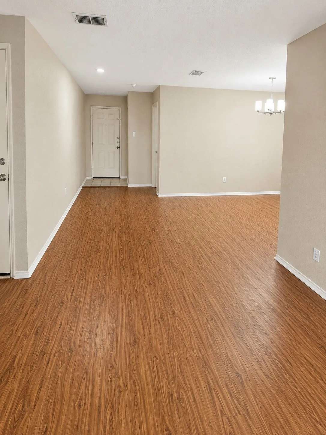 Single Family Residence For Rent in Denton County , 12617 Seagull Way, Frisco, Texas 75036, 4 Bedroom, 2 Bathroom, 2 Garage spaces, 1,968 Sqft, built in 2009, mls#21369069, Real Estate Agent in Frisco, Homes For Rent in Denton county, Homes For Rent in Frisco, Realtor in Frisco Texas, Real Estate Brokerage Independent Realty Texas, Luminita Cordes Realtor