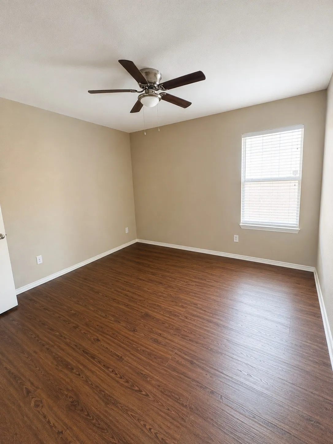 Single Family Residence For Rent in Denton County , 12617 Seagull Way, Frisco, Texas 75036, 4 Bedroom, 2 Bathroom, 2 Garage spaces, 1,968 Sqft, built in 2009, mls#21369069, Real Estate Agent in Frisco, Homes For Rent in Denton county, Homes For Rent in Frisco, Realtor in Frisco Texas, Real Estate Brokerage Independent Realty Texas, Luminita Cordes Realtor