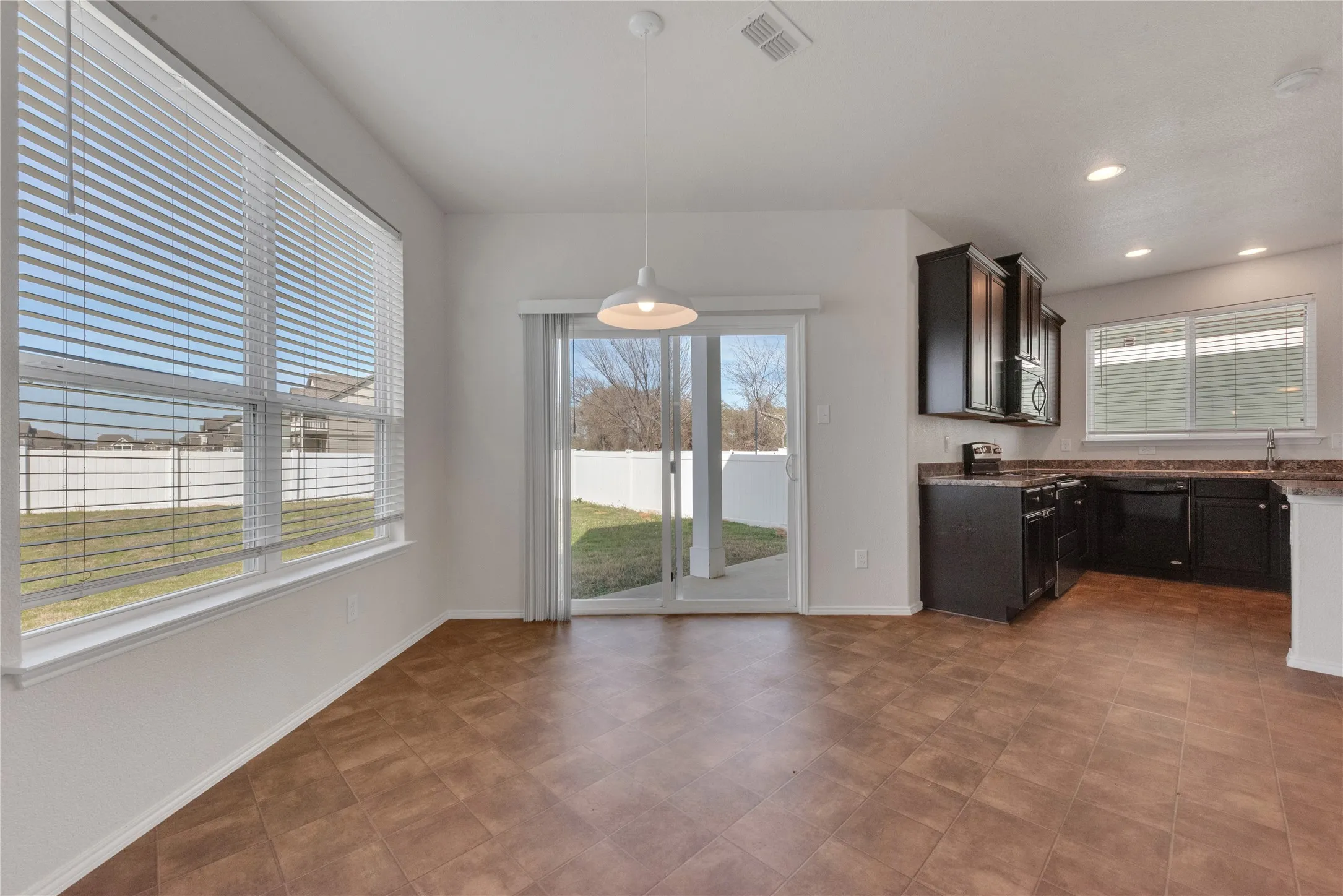 Single Family Residence For Sale in Denton County , 9225 Benevolent Court, Providence Village, Texas 76227, 4 Bedroom, 4 Bathroom, 2 Garage spaces, 2,534 Sqft, built in 2015, mls#21375312, Real Estate Agent in Providence Village, Homes For Sale in Denton county, Homes For Sale in Providence Village, Realtor in Providence Village Texas, Real Estate Brokerage Independent Realty Texas, Luminita Cordes Realtor