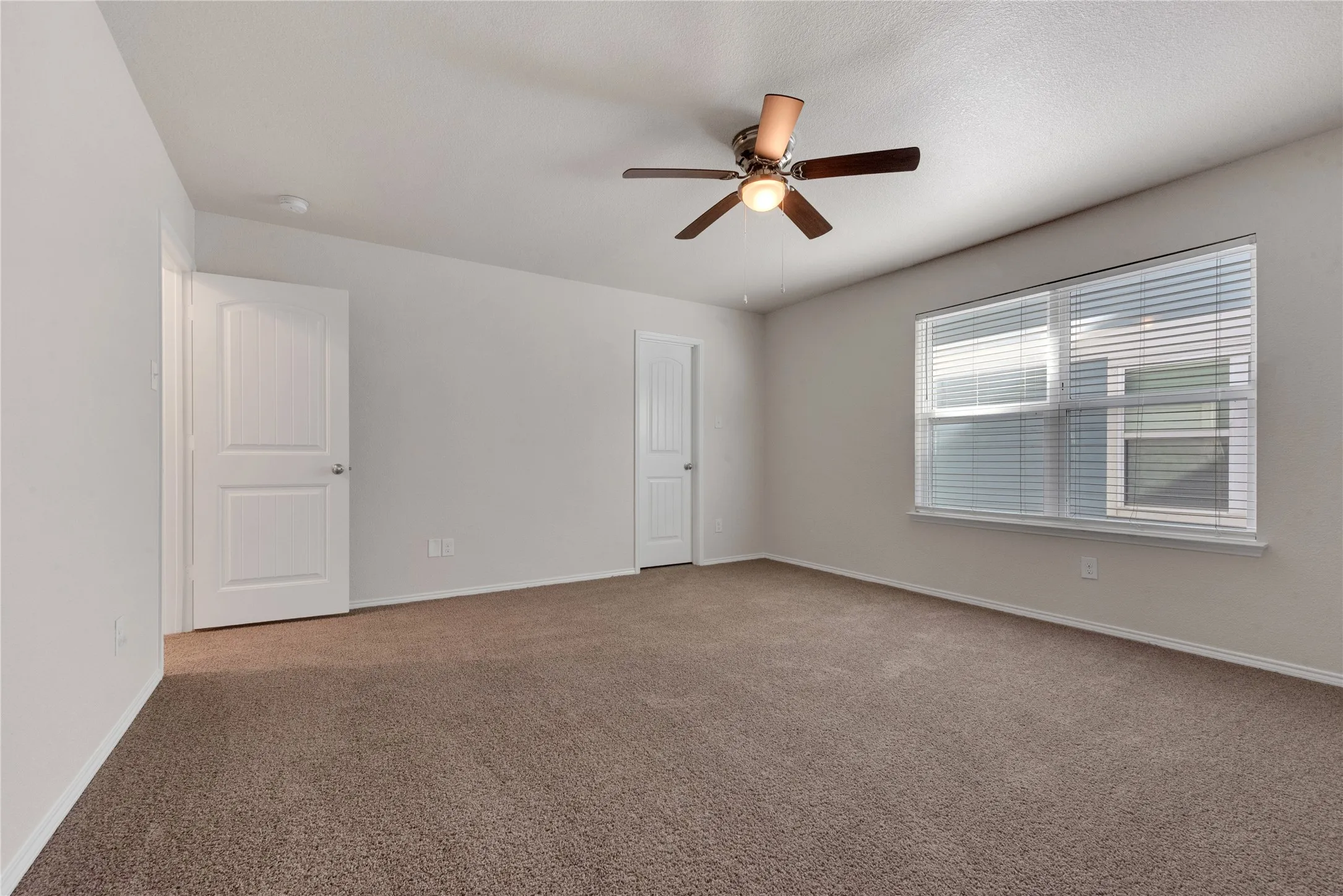 Single Family Residence For Sale in Denton County , 9225 Benevolent Court, Providence Village, Texas 76227, 4 Bedroom, 4 Bathroom, 2 Garage spaces, 2,534 Sqft, built in 2015, mls#21375312, Real Estate Agent in Providence Village, Homes For Sale in Denton county, Homes For Sale in Providence Village, Realtor in Providence Village Texas, Real Estate Brokerage Independent Realty Texas, Luminita Cordes Realtor