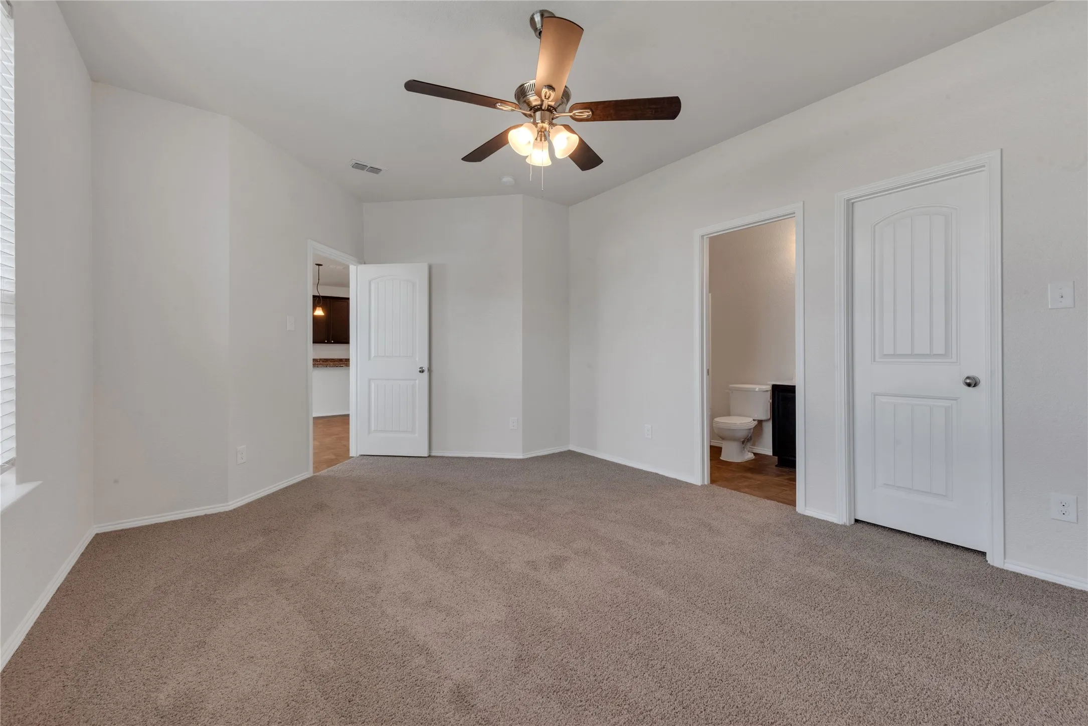 Single Family Residence For Sale in Denton County , 9225 Benevolent Court, Providence Village, Texas 76227, 4 Bedroom, 4 Bathroom, 2 Garage spaces, 2,534 Sqft, built in 2015, mls#21375312, Real Estate Agent in Providence Village, Homes For Sale in Denton county, Homes For Sale in Providence Village, Realtor in Providence Village Texas, Real Estate Brokerage Independent Realty Texas, Luminita Cordes Realtor