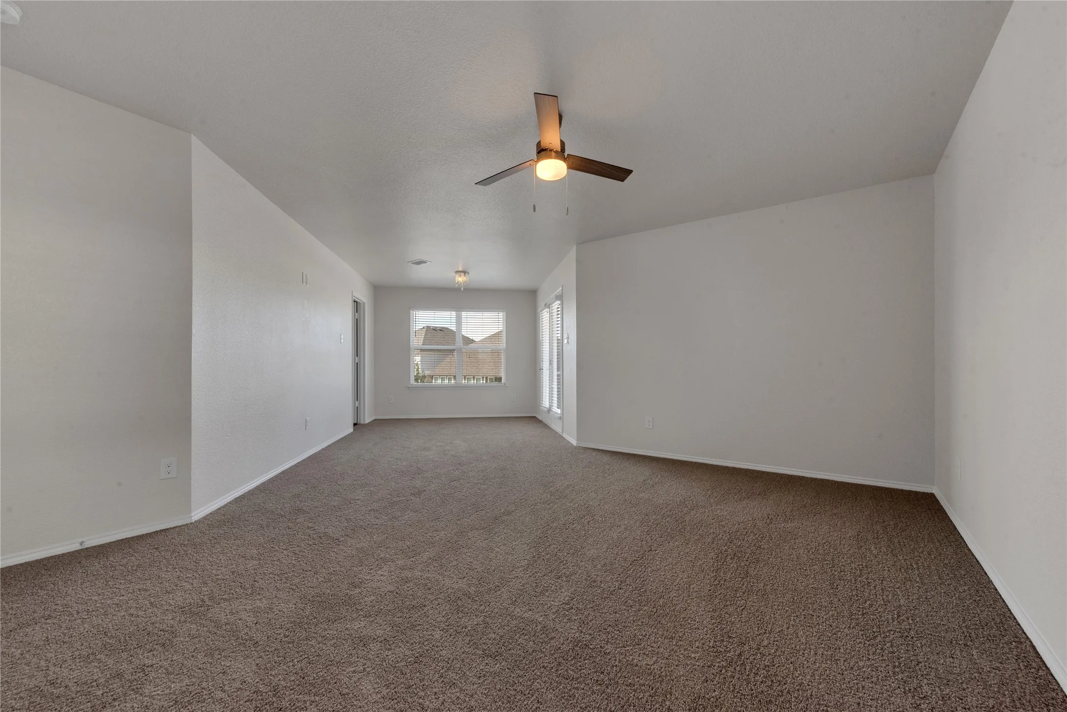 Single Family Residence For Sale in Denton County , 9225 Benevolent Court, Providence Village, Texas 76227, 4 Bedroom, 4 Bathroom, 2 Garage spaces, 2,534 Sqft, built in 2015, mls#21375312, Real Estate Agent in Providence Village, Homes For Sale in Denton county, Homes For Sale in Providence Village, Realtor in Providence Village Texas, Real Estate Brokerage Independent Realty Texas, Luminita Cordes Realtor