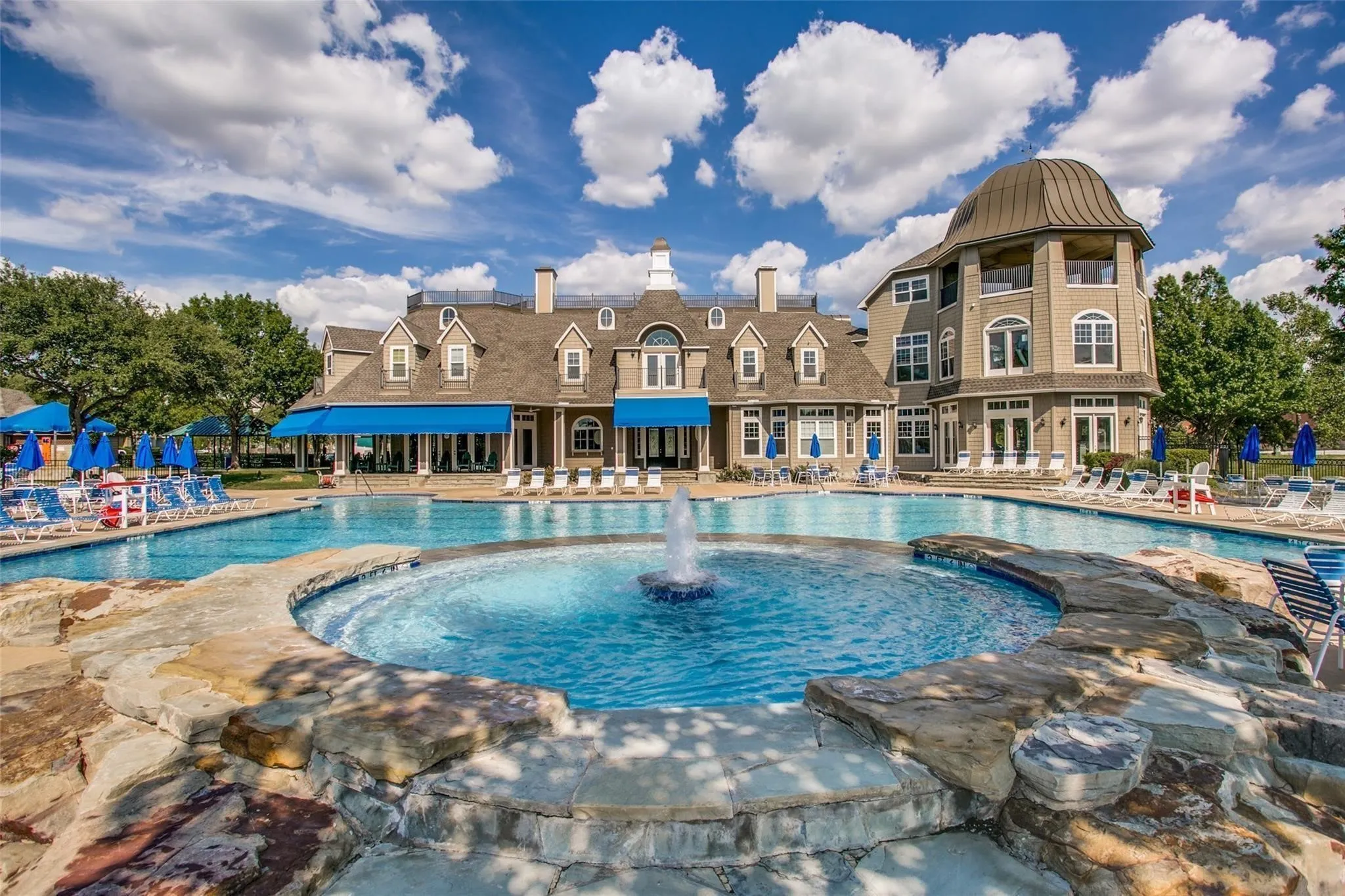 Single Family Residence For Sale in Denton County , 9225 Benevolent Court, Providence Village, Texas 76227, 4 Bedroom, 4 Bathroom, 2 Garage spaces, 2,534 Sqft, built in 2015, mls#21375312, Real Estate Agent in Providence Village, Homes For Sale in Denton county, Homes For Sale in Providence Village, Realtor in Providence Village Texas, Real Estate Brokerage Independent Realty Texas, Luminita Cordes Realtor