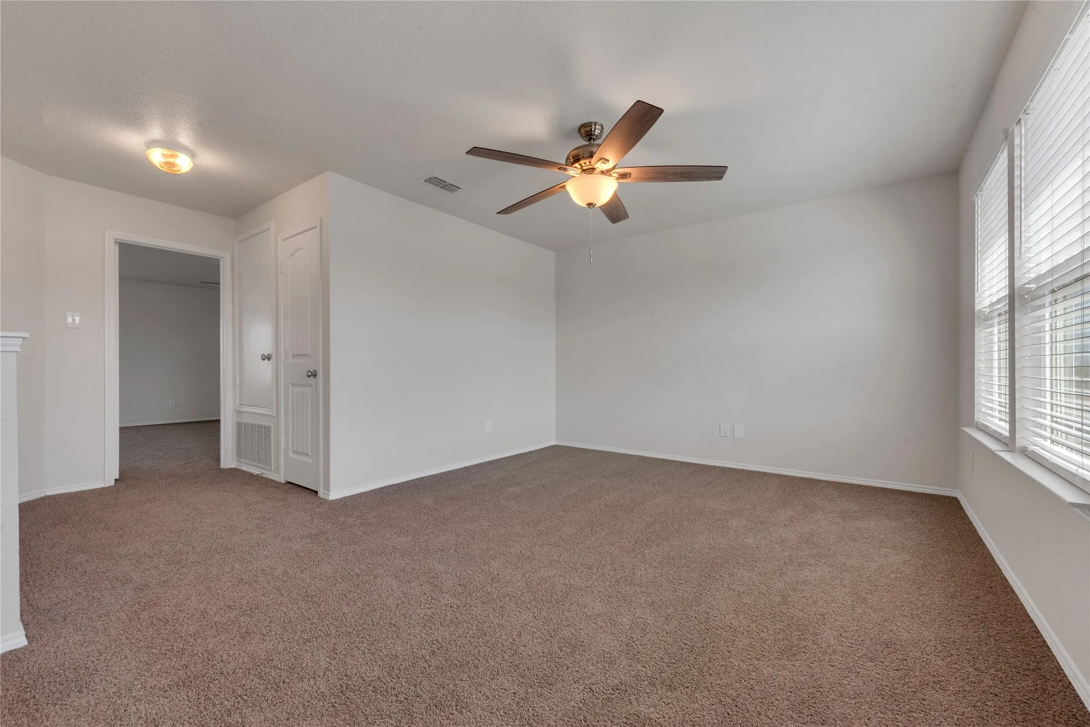 Single Family Residence For Sale in Denton County , 9225 Benevolent Court, Providence Village, Texas 76227, 4 Bedroom, 4 Bathroom, 2 Garage spaces, 2,534 Sqft, built in 2015, mls#21375312, Real Estate Agent in Providence Village, Homes For Sale in Denton county, Homes For Sale in Providence Village, Realtor in Providence Village Texas, Real Estate Brokerage Independent Realty Texas, Luminita Cordes Realtor