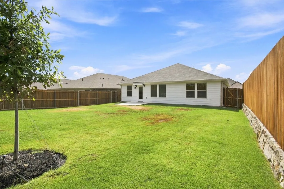 Single Family Residence For Rent in Grayson County , 2109 Rannoch Street, Sherman, Texas 75092, 3 Bedroom, 2 Bathroom, 2 Garage spaces, 1,659 Sqft, built in 2026, mls#21375391, Real Estate Agent in Sherman, Homes For Rent in Grayson county, Homes For Rent in Sherman, Realtor in Sherman Texas, Real Estate Brokerage Independent Realty Texas, Luminita Cordes Realtor