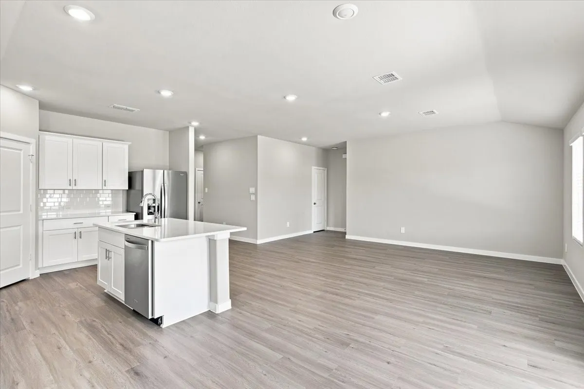 Single Family Residence For Rent in Grayson County , 2109 Rannoch Street, Sherman, Texas 75092, 3 Bedroom, 2 Bathroom, 2 Garage spaces, 1,659 Sqft, built in 2026, mls#21375391, Real Estate Agent in Sherman, Homes For Rent in Grayson county, Homes For Rent in Sherman, Realtor in Sherman Texas, Real Estate Brokerage Independent Realty Texas, Luminita Cordes Realtor