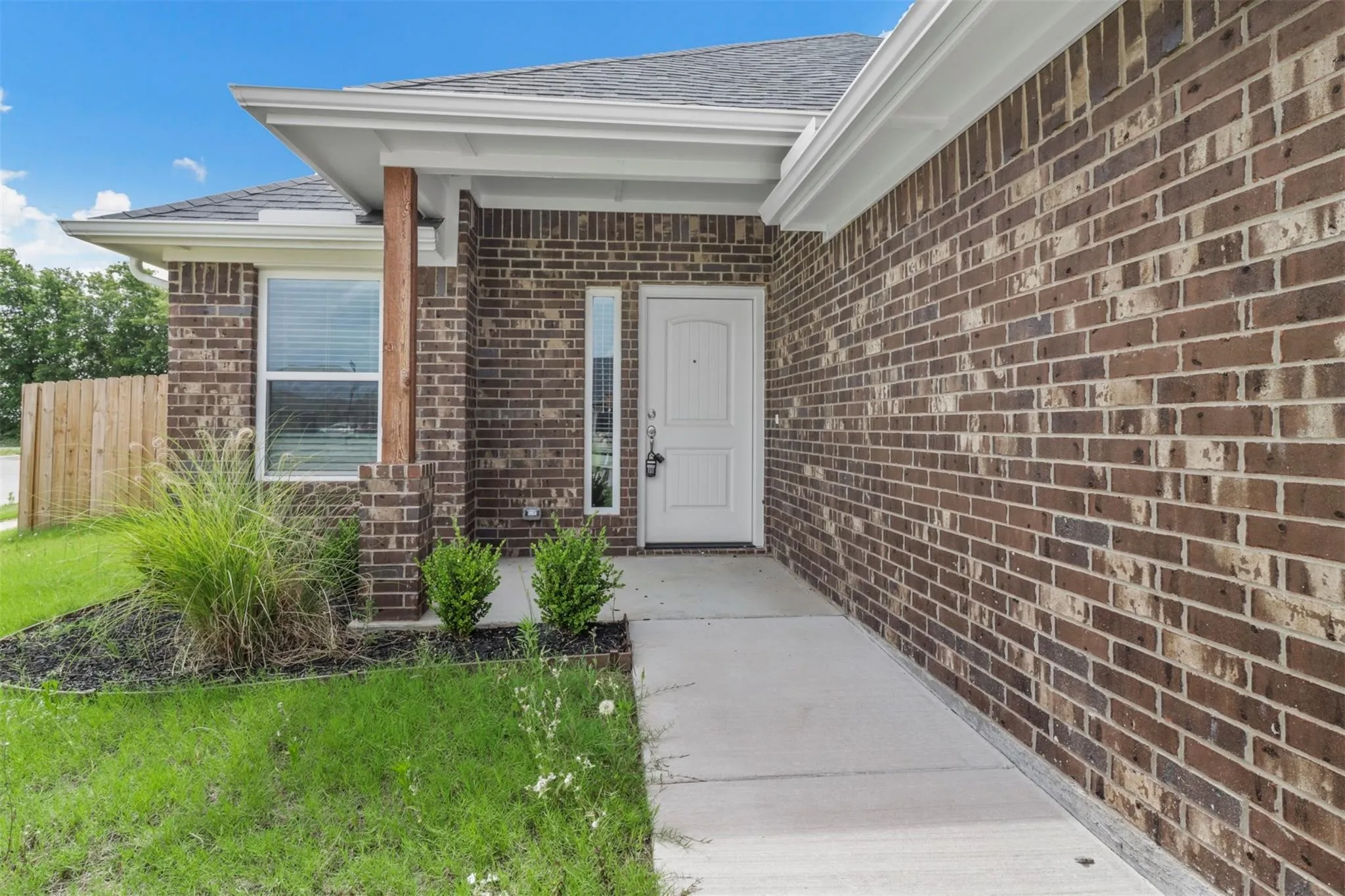 Single Family Residence For Rent in Grayson County , 1601 Aleia Cove, Sherman, Texas 75092, 3 Bedroom, 2 Bathroom, 2 Garage spaces, 1,404 Sqft, built in 2023, mls#21375470, Real Estate Agent in Sherman, Homes For Rent in Grayson county, Homes For Rent in Sherman, Realtor in Sherman Texas, Real Estate Brokerage Independent Realty Texas, Luminita Cordes Realtor