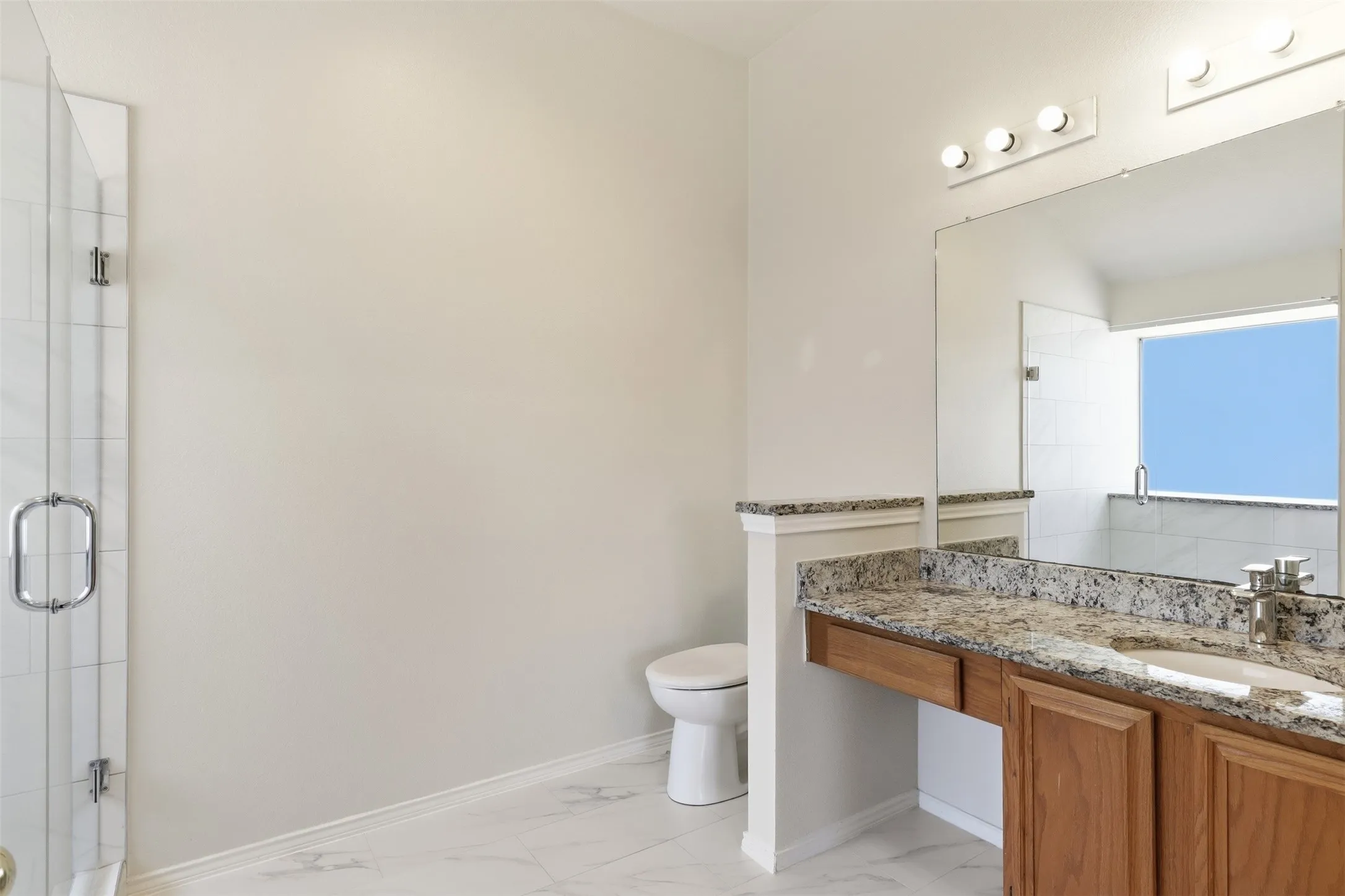 Single Family Residence For Rent in Tarrant County , 2866 White Oak Drive, Grand Prairie, Texas 75052, 3 Bedroom, 2 Bathroom, 2 Garage spaces, 1,545 Sqft, built in 1987, mls#21374646, Real Estate Agent in Grand Prairie, Homes For Rent in Tarrant county, Homes For Rent in Grand Prairie, Realtor in Grand Prairie Texas, Real Estate Brokerage Independent Realty Texas, Luminita Cordes Realtor