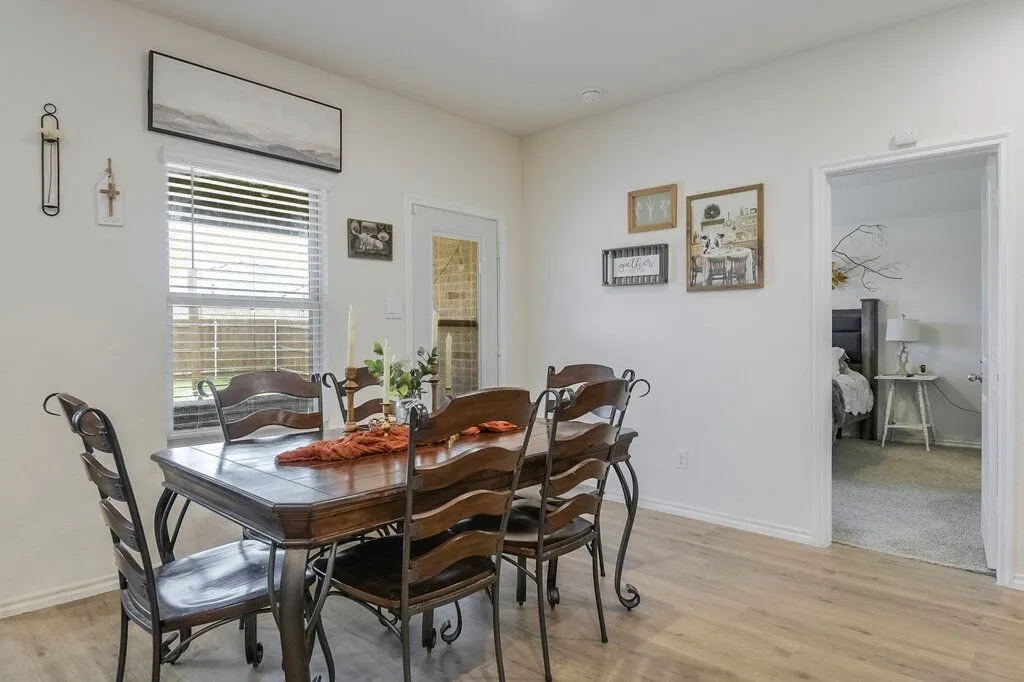 Single Family Residence For Sale in Ellis County , 1110 Baldwin Lane, Ennis, Texas 75119, 3 Bedroom, 2 Bathroom, 2 Garage spaces, 1,636 Sqft, built in 2023, mls#21375436, Real Estate Agent in Ennis, Homes For Sale in Ellis county, Homes For Sale in Ennis, Realtor in Ennis Texas, Real Estate Brokerage Independent Realty Texas, Luminita Cordes Realtor