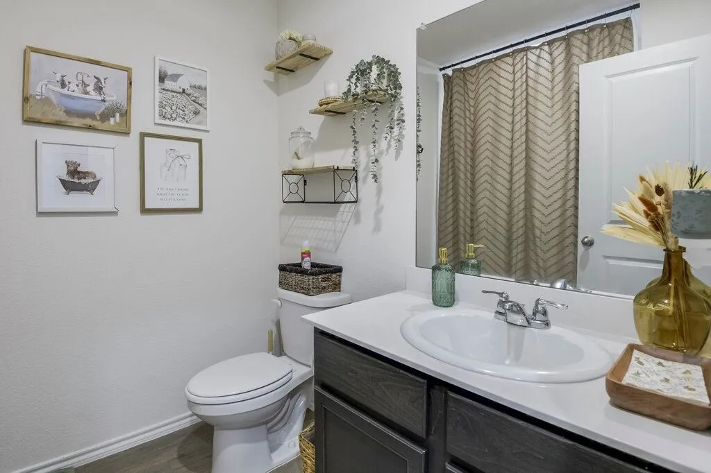 Single Family Residence For Sale in Ellis County , 1110 Baldwin Lane, Ennis, Texas 75119, 3 Bedroom, 2 Bathroom, 2 Garage spaces, 1,636 Sqft, built in 2023, mls#21375436, Real Estate Agent in Ennis, Homes For Sale in Ellis county, Homes For Sale in Ennis, Realtor in Ennis Texas, Real Estate Brokerage Independent Realty Texas, Luminita Cordes Realtor