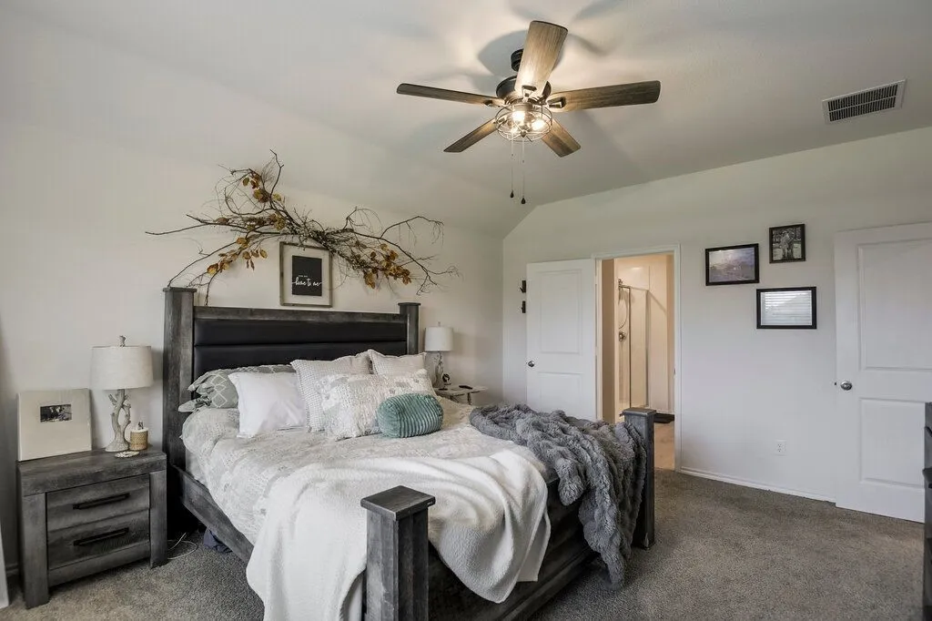 Single Family Residence For Sale in Ellis County , 1110 Baldwin Lane, Ennis, Texas 75119, 3 Bedroom, 2 Bathroom, 2 Garage spaces, 1,636 Sqft, built in 2023, mls#21375436, Real Estate Agent in Ennis, Homes For Sale in Ellis county, Homes For Sale in Ennis, Realtor in Ennis Texas, Real Estate Brokerage Independent Realty Texas, Luminita Cordes Realtor