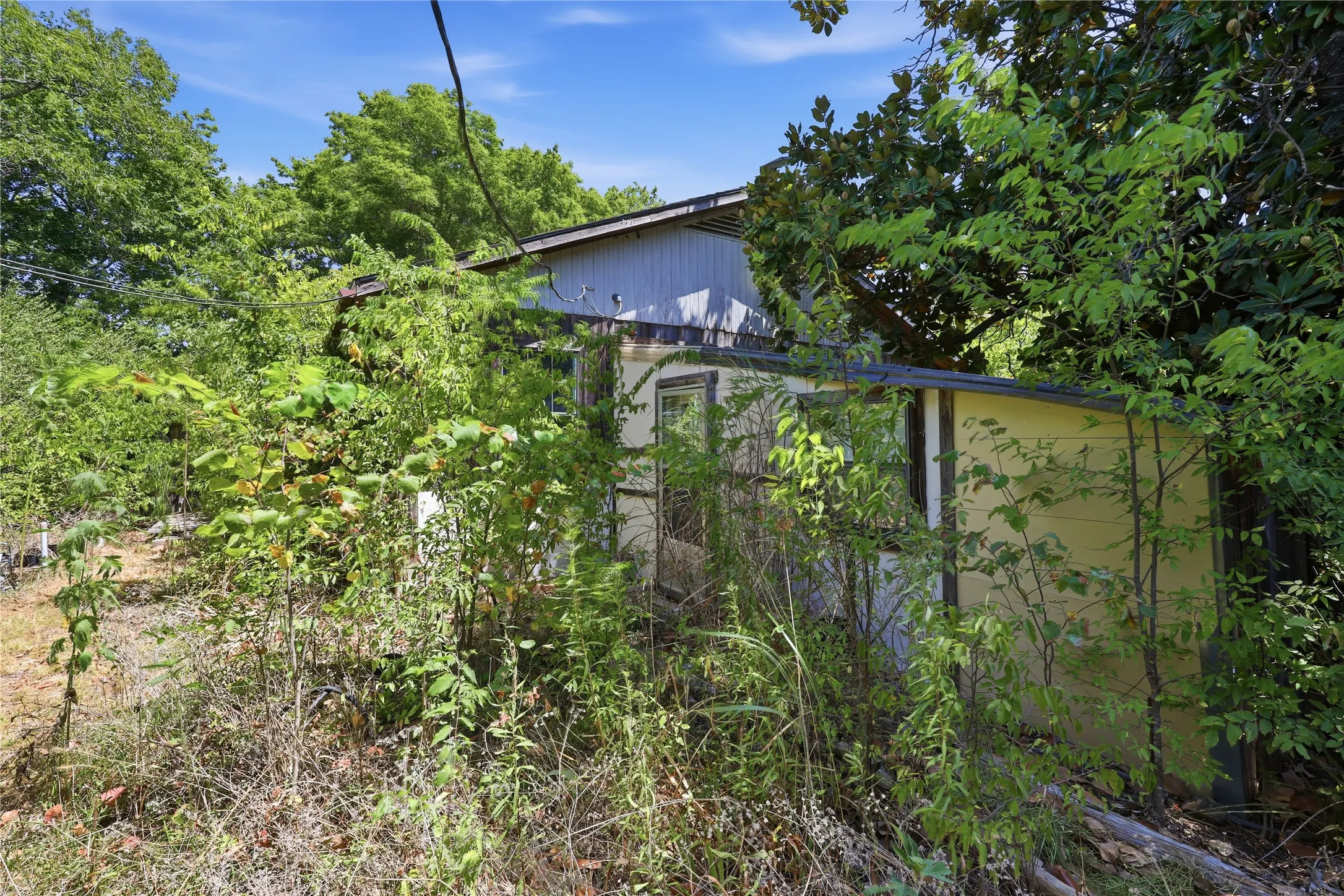 Single Family Residence For Sale in Delta County , 14026 Fm 128, Cooper, Texas 75432, 2 Bedroom, 1 Bathroom, 2 Garage spaces, 1,581 Sqft, built in 1900, mls#21356857, Real Estate Agent in Cooper, Homes For Sale in Delta county, Homes For Sale in Cooper, Realtor in Cooper Texas, Real Estate Brokerage Independent Realty Texas, Luminita Cordes Realtor