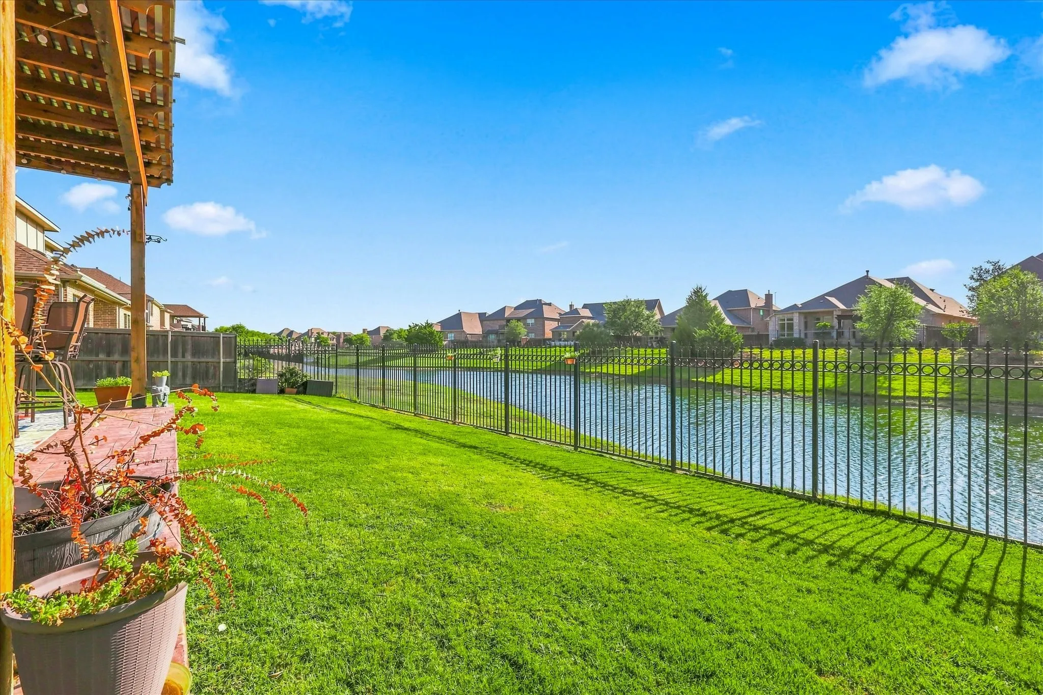 Located right on the canal edge