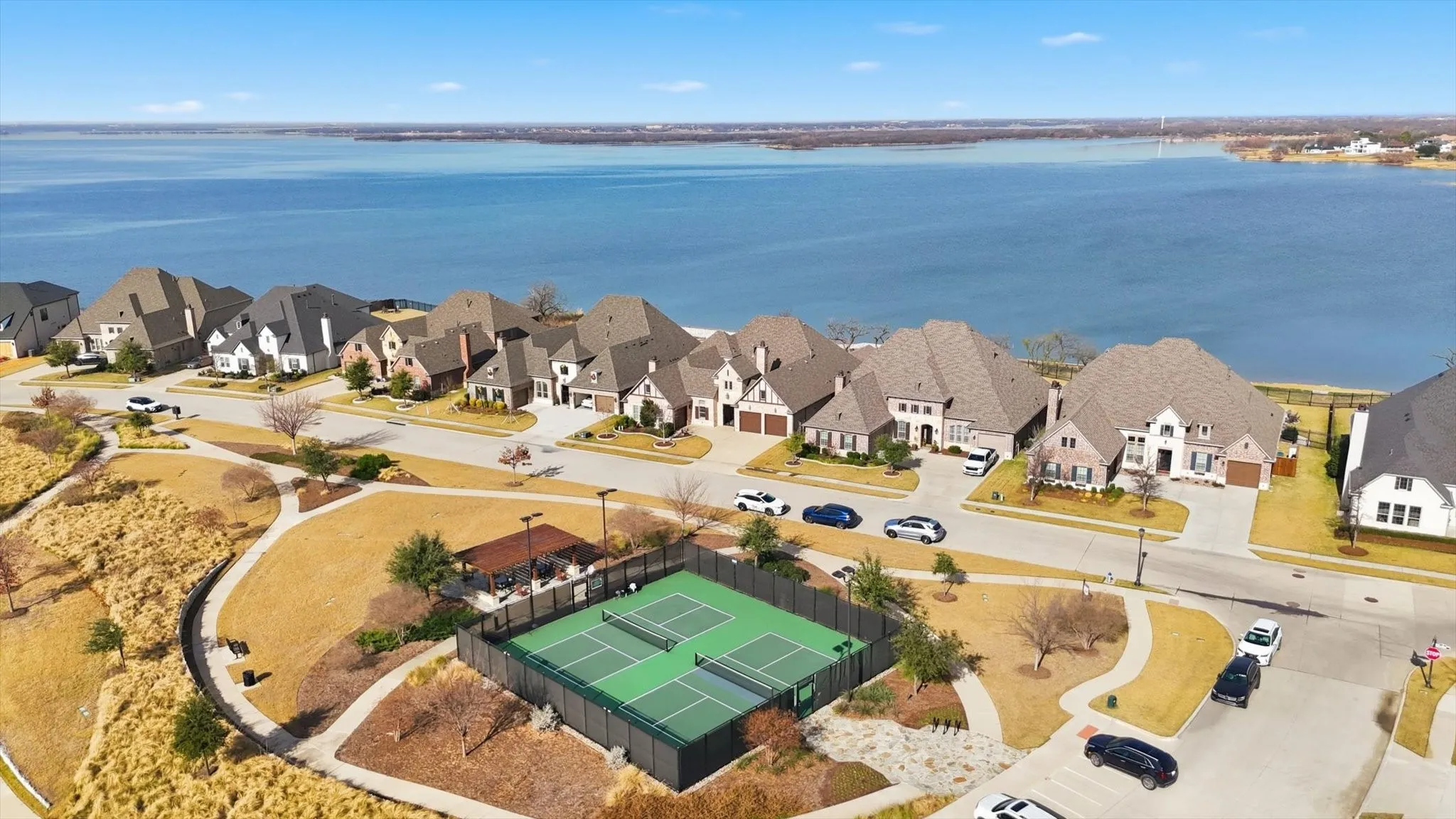 Community pickleball courts