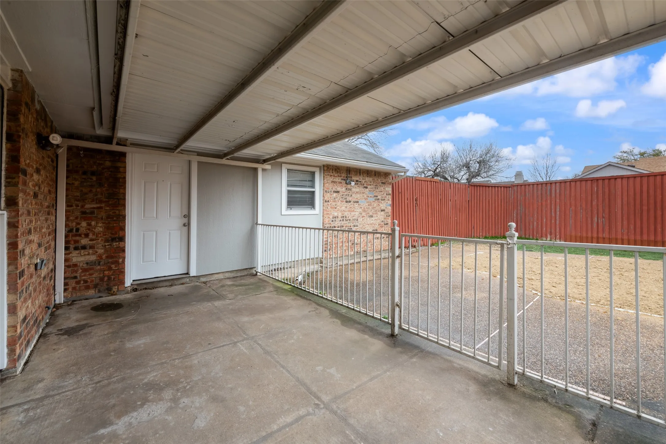 Single Family Residence For Sale in Collin County , 1323 Rivercrest Boulevard, Allen, Texas 75002, 3 Bedroom, 2 Bathroom, 2 Garage spaces, 1,748 Sqft, built in 1983, mls#21375482, Real Estate Agent in Allen, Homes For Sale in Collin county, Homes For Sale in Allen, Realtor in Allen Texas, Real Estate Brokerage Independent Realty Texas, Luminita Cordes Realtor