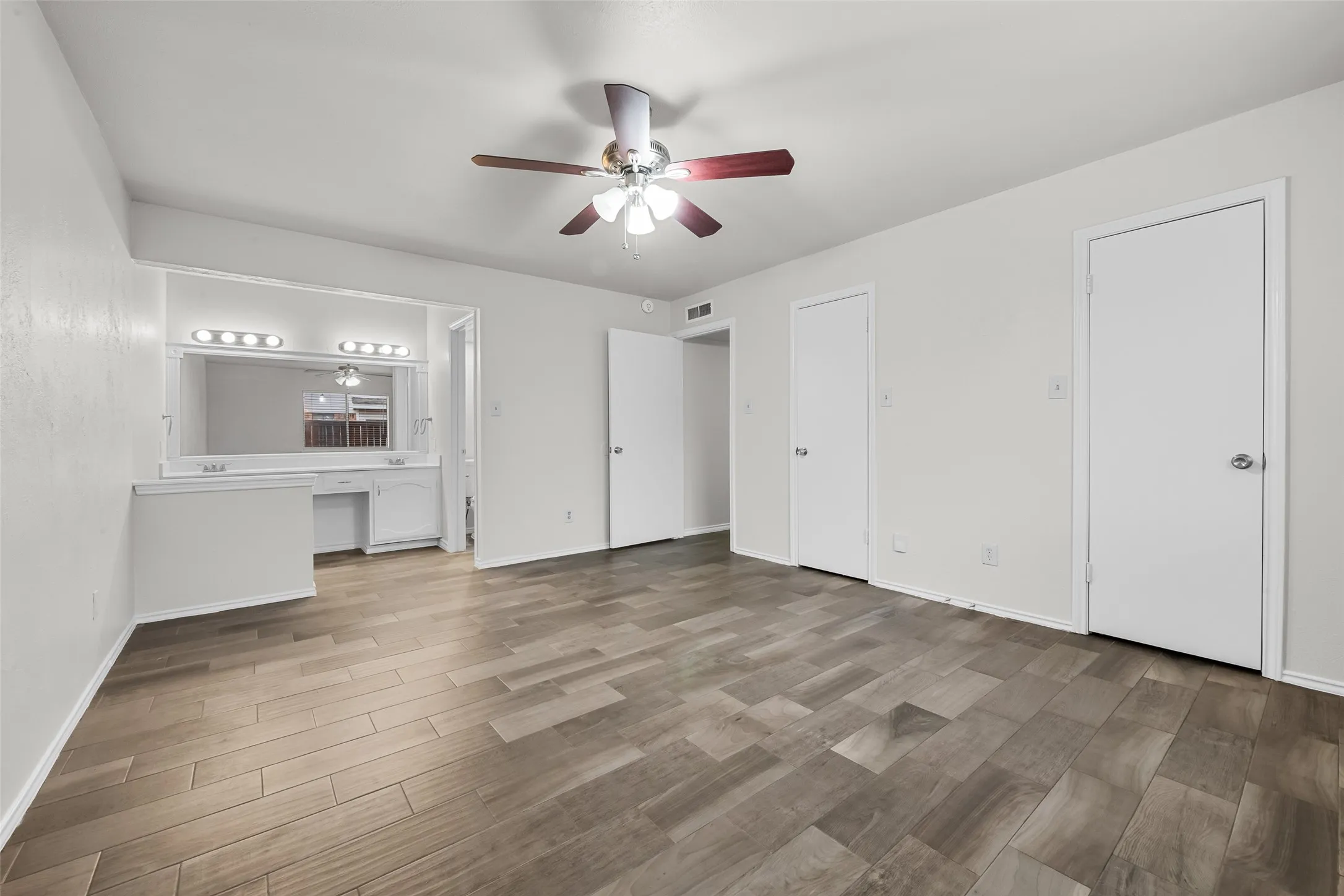 Single Family Residence For Sale in Collin County , 1323 Rivercrest Boulevard, Allen, Texas 75002, 3 Bedroom, 2 Bathroom, 2 Garage spaces, 1,748 Sqft, built in 1983, mls#21375482, Real Estate Agent in Allen, Homes For Sale in Collin county, Homes For Sale in Allen, Realtor in Allen Texas, Real Estate Brokerage Independent Realty Texas, Luminita Cordes Realtor