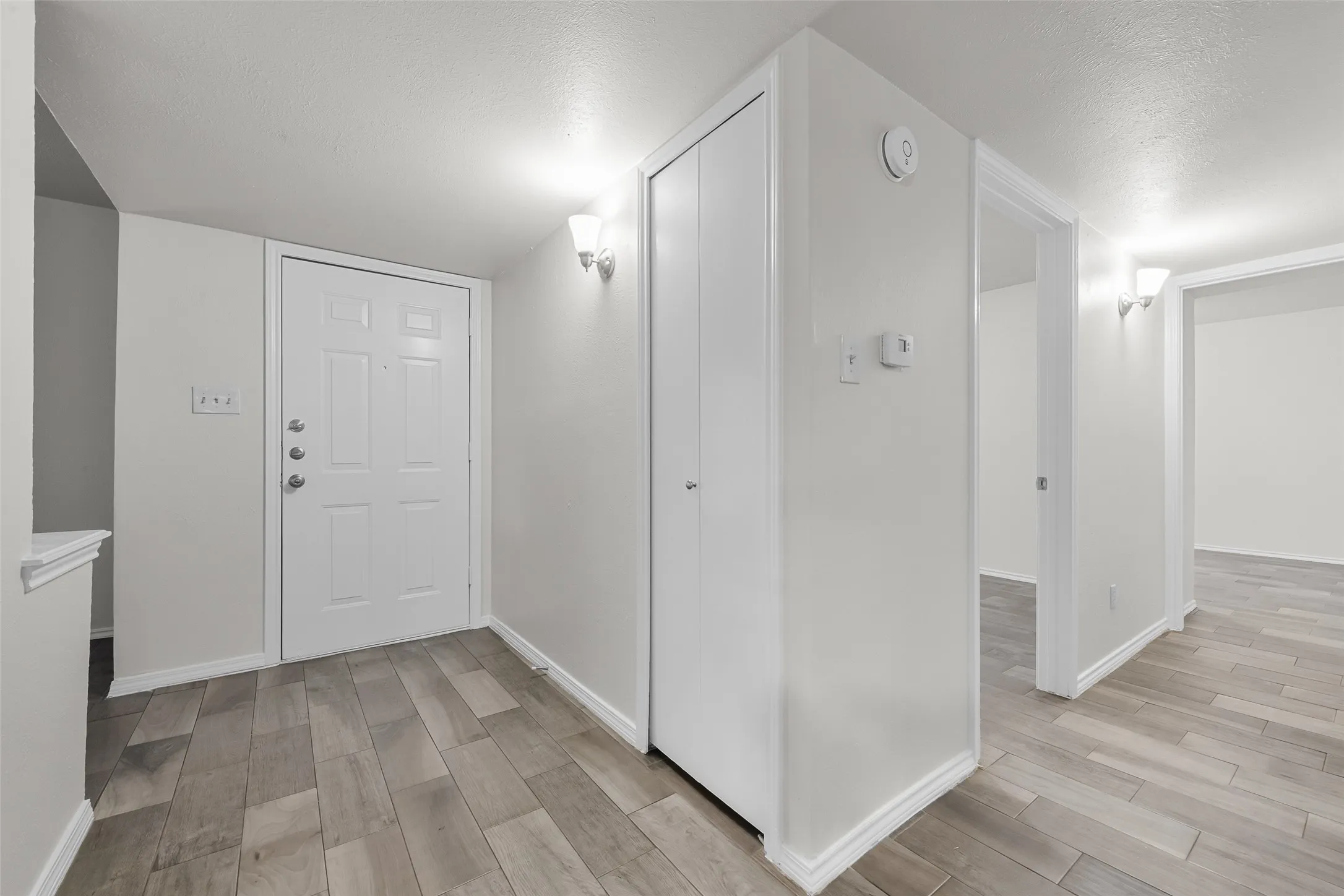 Single Family Residence For Sale in Collin County , 1323 Rivercrest Boulevard, Allen, Texas 75002, 3 Bedroom, 2 Bathroom, 2 Garage spaces, 1,748 Sqft, built in 1983, mls#21375482, Real Estate Agent in Allen, Homes For Sale in Collin county, Homes For Sale in Allen, Realtor in Allen Texas, Real Estate Brokerage Independent Realty Texas, Luminita Cordes Realtor