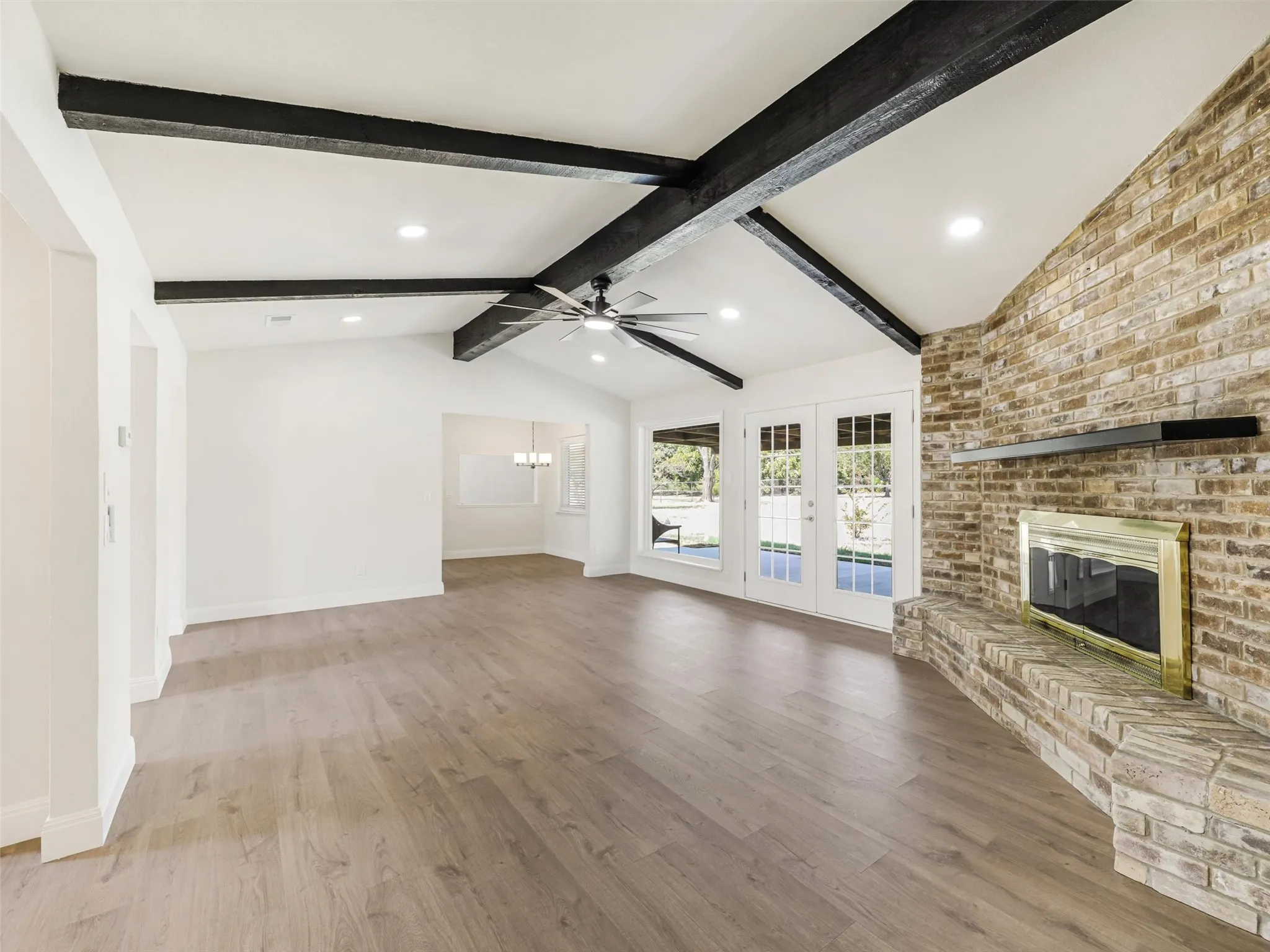 Single Family Residence For Sale in Collin County , 5609 Elisa Lane, Parker, Texas 75002, 3 Bedroom, 2 Bathroom, Garage spaces, 2,296 Sqft, built in 1973, mls#21372733, Real Estate Agent in Parker, Homes For Sale in Collin county, Homes For Sale in Parker, Realtor in Parker Texas, Real Estate Brokerage Independent Realty Texas, Luminita Cordes Realtor