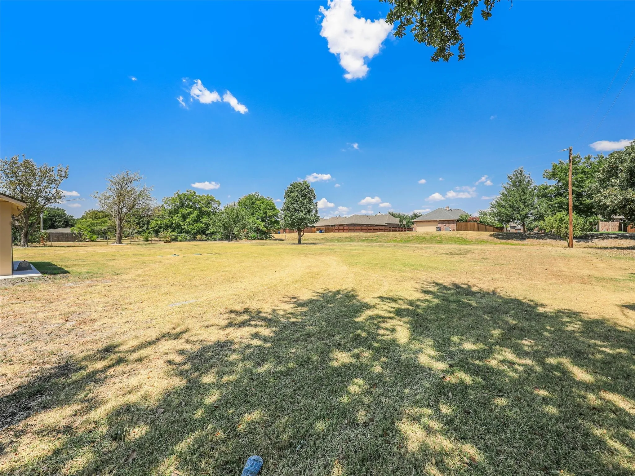 Single Family Residence For Sale in Collin County , 5609 Elisa Lane, Parker, Texas 75002, 3 Bedroom, 2 Bathroom, Garage spaces, 2,296 Sqft, built in 1973, mls#21372733, Real Estate Agent in Parker, Homes For Sale in Collin county, Homes For Sale in Parker, Realtor in Parker Texas, Real Estate Brokerage Independent Realty Texas, Luminita Cordes Realtor