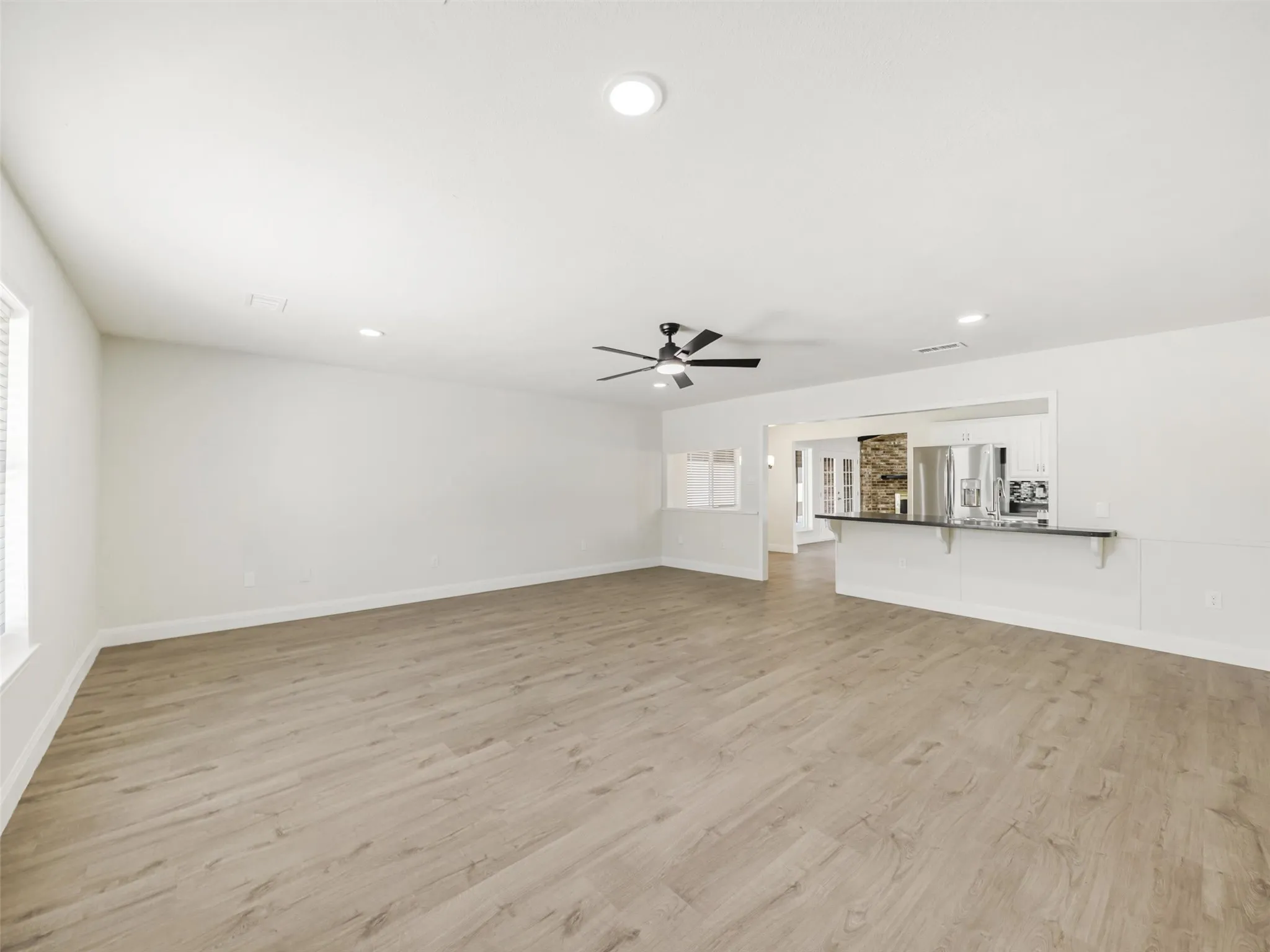 Single Family Residence For Sale in Collin County , 5609 Elisa Lane, Parker, Texas 75002, 3 Bedroom, 2 Bathroom, Garage spaces, 2,296 Sqft, built in 1973, mls#21372733, Real Estate Agent in Parker, Homes For Sale in Collin county, Homes For Sale in Parker, Realtor in Parker Texas, Real Estate Brokerage Independent Realty Texas, Luminita Cordes Realtor