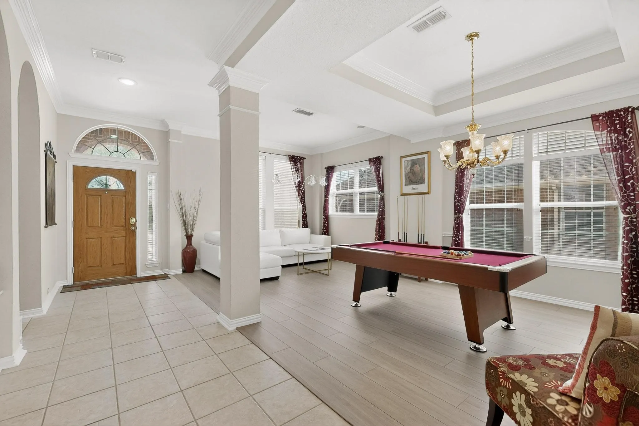 Single Family Residence For Sale in Tarrant County , 6869 Cape Cod Drive, Grand Prairie, Texas 75054, 3 Bedroom, 3 Bathroom, 2 Garage spaces, 2,983 Sqft, built in 2003, mls#21375469, Real Estate Agent in Grand Prairie, Homes For Sale in Tarrant county, Homes For Sale in Grand Prairie, Realtor in Grand Prairie Texas, Real Estate Brokerage Independent Realty Texas, Luminita Cordes Realtor