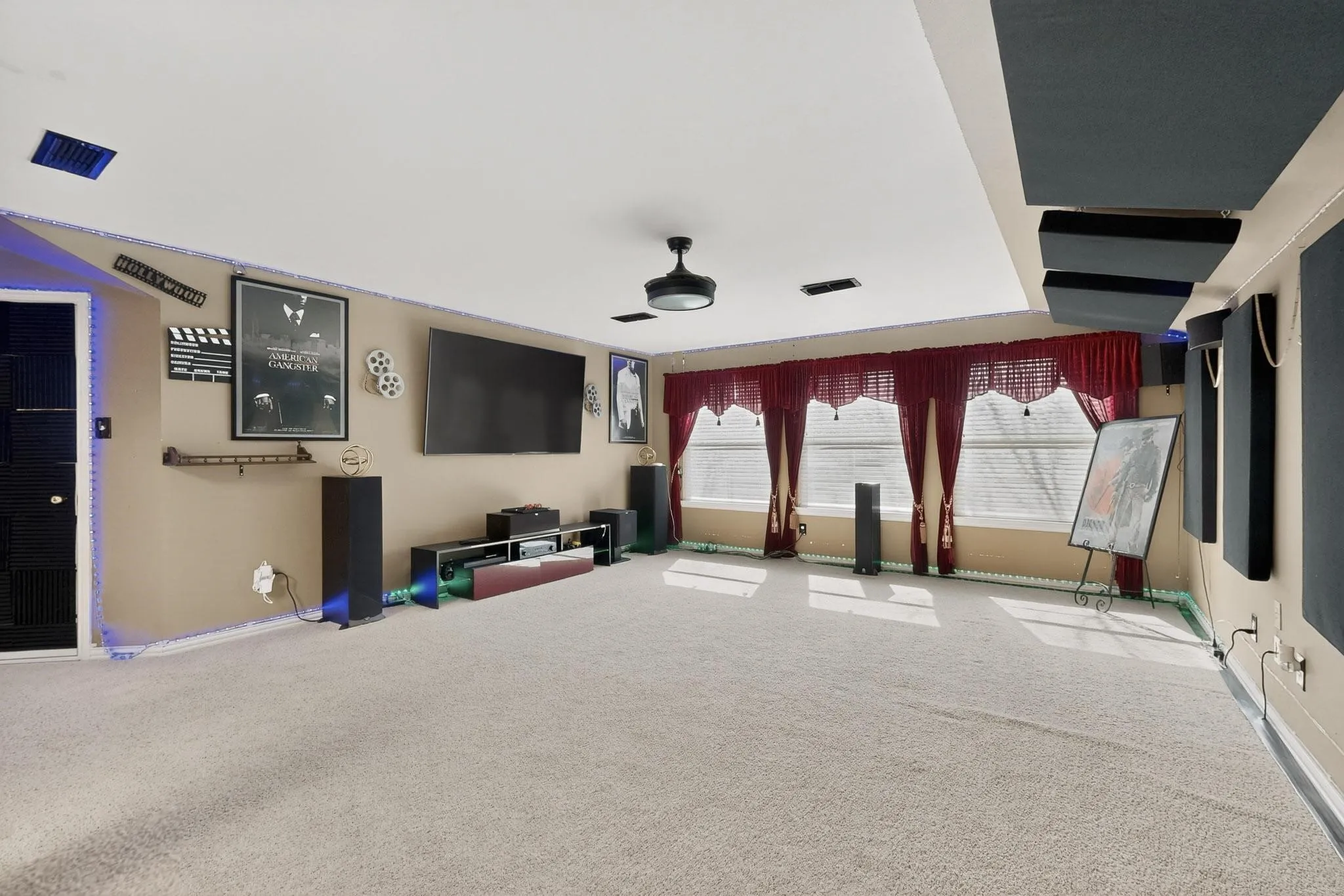 Single Family Residence For Sale in Tarrant County , 6869 Cape Cod Drive, Grand Prairie, Texas 75054, 3 Bedroom, 3 Bathroom, 2 Garage spaces, 2,983 Sqft, built in 2003, mls#21375469, Real Estate Agent in Grand Prairie, Homes For Sale in Tarrant county, Homes For Sale in Grand Prairie, Realtor in Grand Prairie Texas, Real Estate Brokerage Independent Realty Texas, Luminita Cordes Realtor