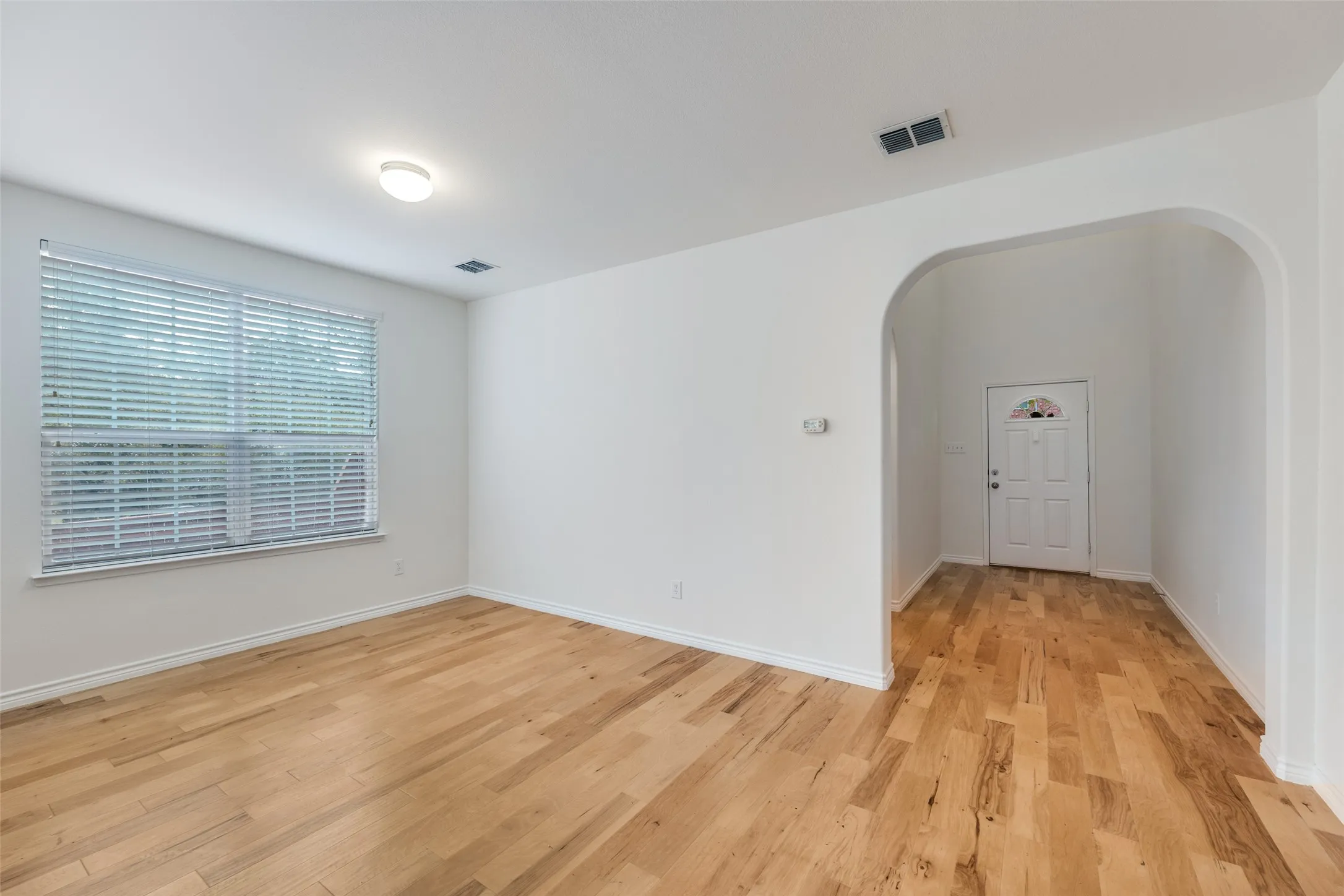 Single Family Residence For Rent in Collin County , 2025 Testament Trail, Plano, Texas 75074, 4 Bedroom, 3 Bathroom, 2 Garage spaces, 3,411 Sqft, built in 2006, mls#21375480, Real Estate Agent in Plano, Homes For Rent in Collin county, Homes For Rent in Plano, Realtor in Plano Texas, Real Estate Brokerage Independent Realty Texas, Luminita Cordes Realtor