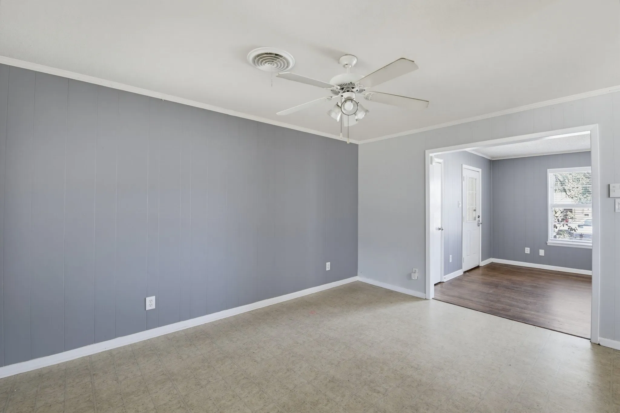 Single Family Residence For Sale in Tarrant County , 5328 Ira Street N, Haltom City, Texas 76117, 2 Bedroom, 1 Bathroom, 1 Garage spaces, 1,160 Sqft, built in 1964, mls#21374999, Real Estate Agent in Haltom City, Homes For Sale in Tarrant county, Homes For Sale in Haltom City, Realtor in Haltom City Texas, Real Estate Brokerage Independent Realty Texas, Luminita Cordes Realtor