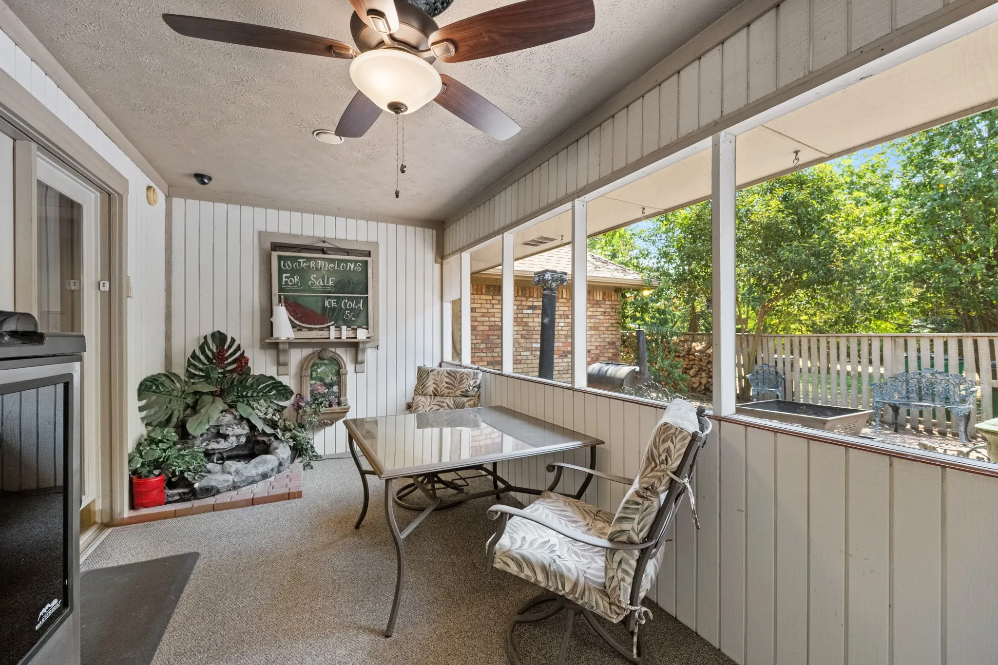Screened in Patio