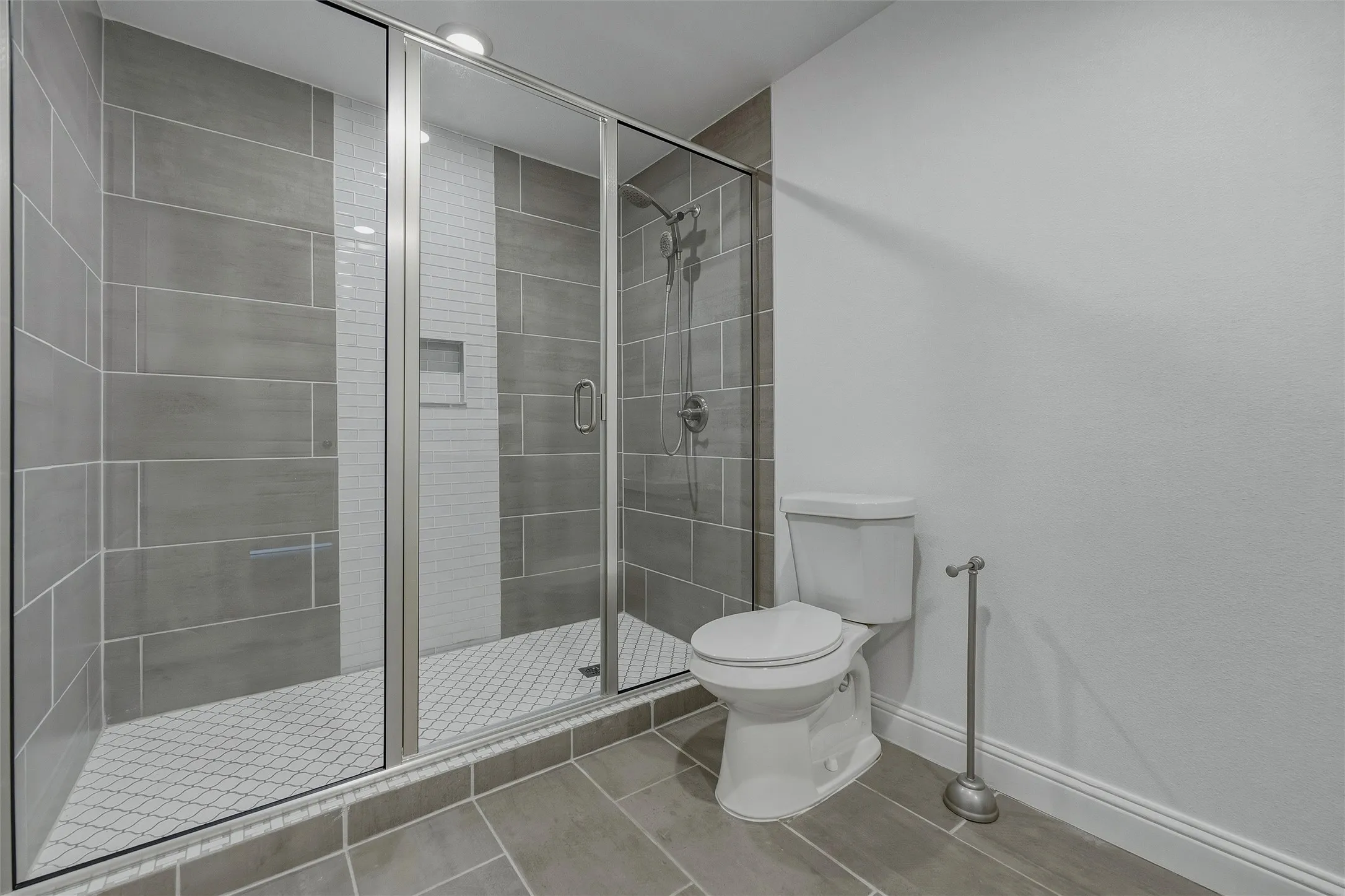 Single Family Residence For Rent in Parker County , 324 Hillcroft Road, Fort Worth, Texas 76108, 3 Bedroom, 2 Bathroom, 2 Garage spaces, 1,904 Sqft, built in 2019, mls#21375503, Real Estate Agent in Fort Worth, Homes For Rent in Parker county, Homes For Rent in Fort Worth, Realtor in Fort Worth Texas, Real Estate Brokerage Independent Realty Texas, Luminita Cordes Realtor