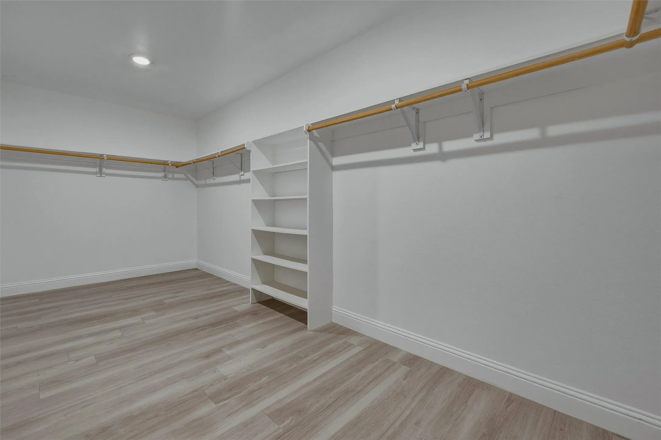 Single Family Residence For Rent in Parker County , 324 Hillcroft Road, Fort Worth, Texas 76108, 3 Bedroom, 2 Bathroom, 2 Garage spaces, 1,904 Sqft, built in 2019, mls#21375503, Real Estate Agent in Fort Worth, Homes For Rent in Parker county, Homes For Rent in Fort Worth, Realtor in Fort Worth Texas, Real Estate Brokerage Independent Realty Texas, Luminita Cordes Realtor