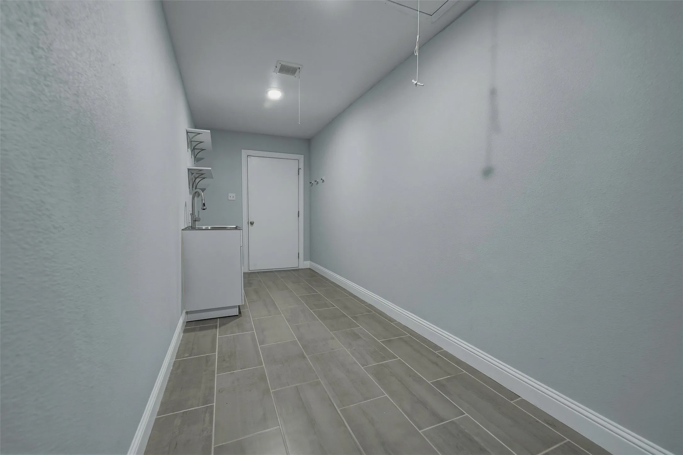 Single Family Residence For Rent in Parker County , 324 Hillcroft Road, Fort Worth, Texas 76108, 3 Bedroom, 2 Bathroom, 2 Garage spaces, 1,904 Sqft, built in 2019, mls#21375503, Real Estate Agent in Fort Worth, Homes For Rent in Parker county, Homes For Rent in Fort Worth, Realtor in Fort Worth Texas, Real Estate Brokerage Independent Realty Texas, Luminita Cordes Realtor