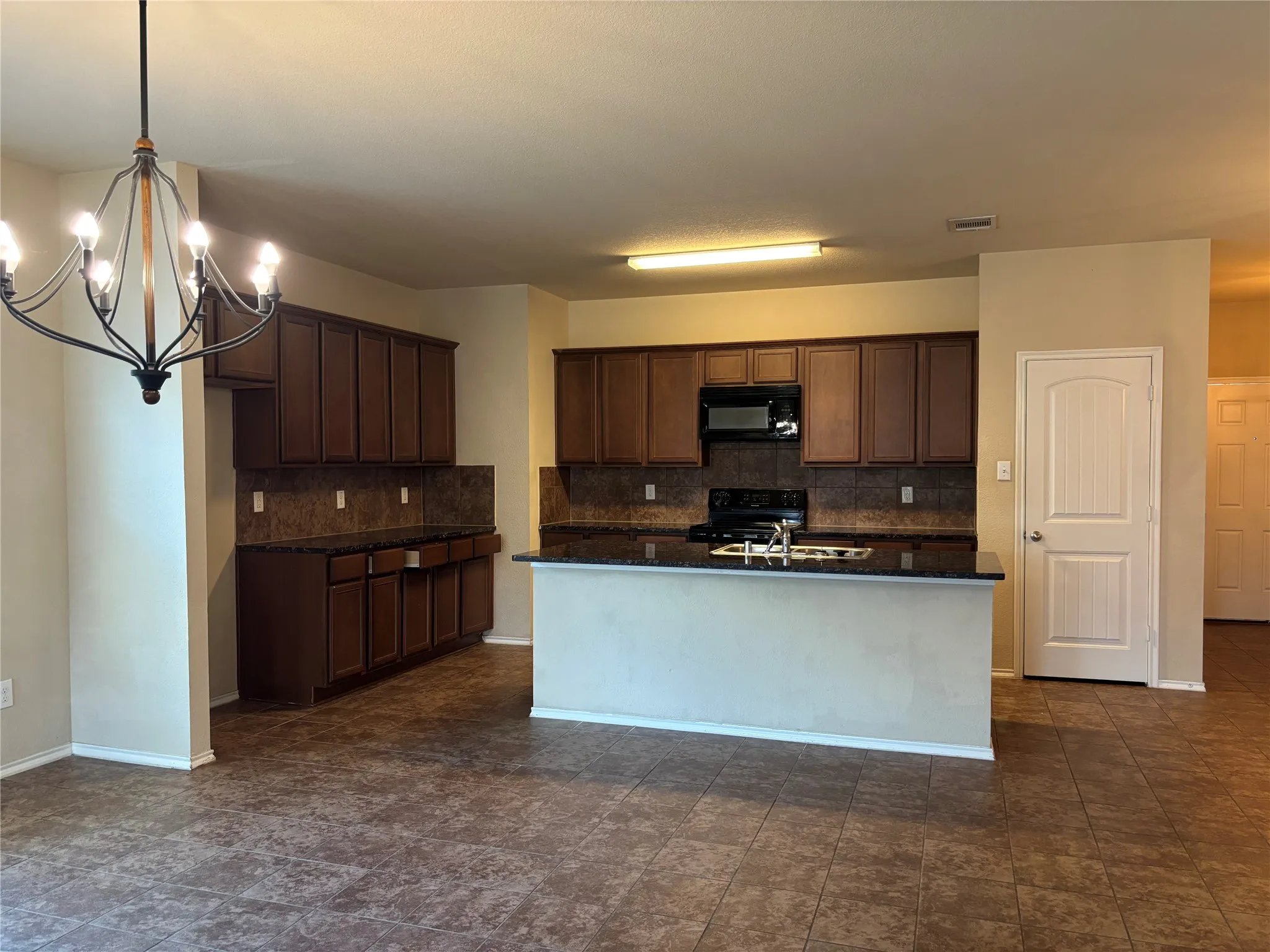 Single Family Residence For Rent in Collin County , 1122 Bellevue Drive, Princeton, Texas 75407, 3 Bedroom, 2 Bathroom, 2 Garage spaces, 1,967 Sqft, built in 2015, mls#21375507, Real Estate Agent in Princeton, Homes For Rent in Collin county, Homes For Rent in Princeton, Realtor in Princeton Texas, Real Estate Brokerage Independent Realty Texas, Luminita Cordes Realtor