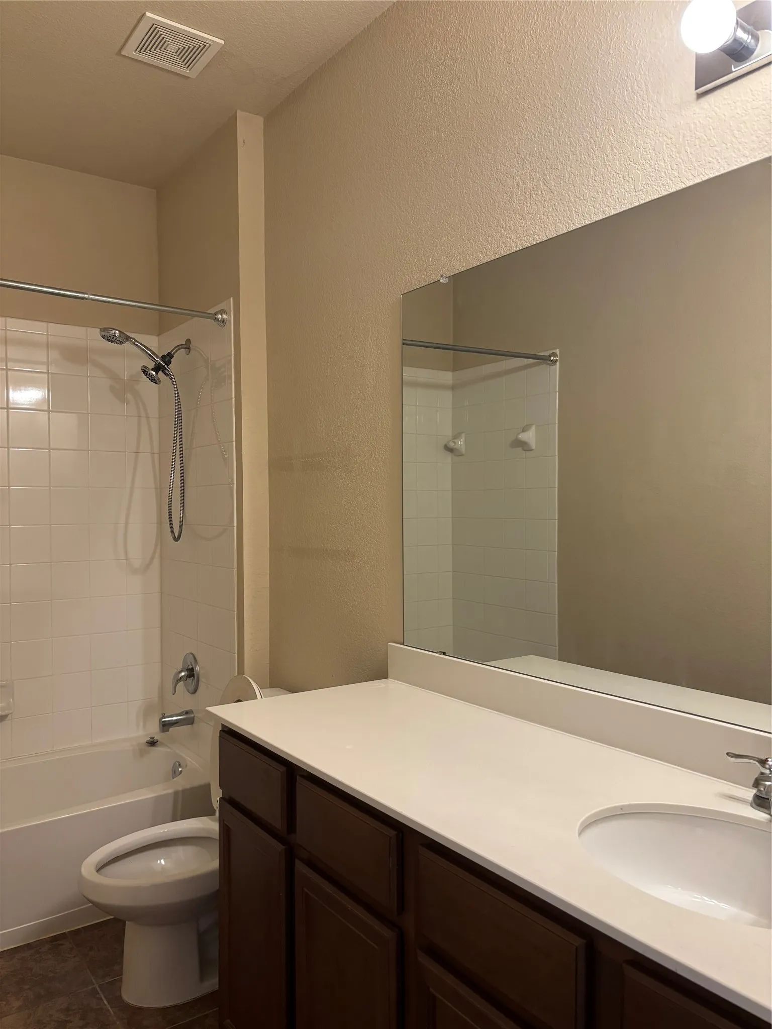 Single Family Residence For Rent in Collin County , 1122 Bellevue Drive, Princeton, Texas 75407, 3 Bedroom, 2 Bathroom, 2 Garage spaces, 1,967 Sqft, built in 2015, mls#21375507, Real Estate Agent in Princeton, Homes For Rent in Collin county, Homes For Rent in Princeton, Realtor in Princeton Texas, Real Estate Brokerage Independent Realty Texas, Luminita Cordes Realtor