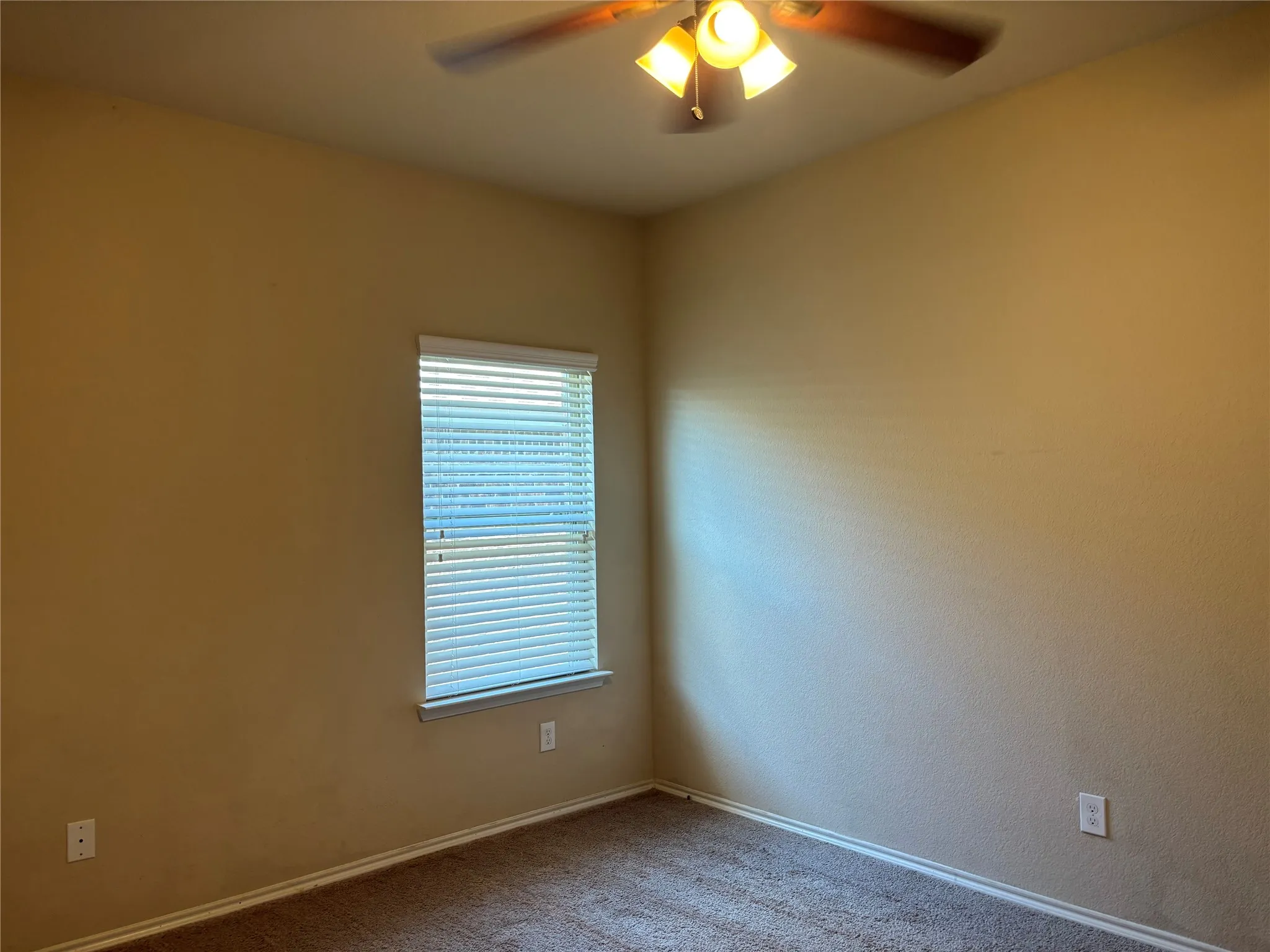 Single Family Residence For Rent in Collin County , 1122 Bellevue Drive, Princeton, Texas 75407, 3 Bedroom, 2 Bathroom, 2 Garage spaces, 1,967 Sqft, built in 2015, mls#21375507, Real Estate Agent in Princeton, Homes For Rent in Collin county, Homes For Rent in Princeton, Realtor in Princeton Texas, Real Estate Brokerage Independent Realty Texas, Luminita Cordes Realtor