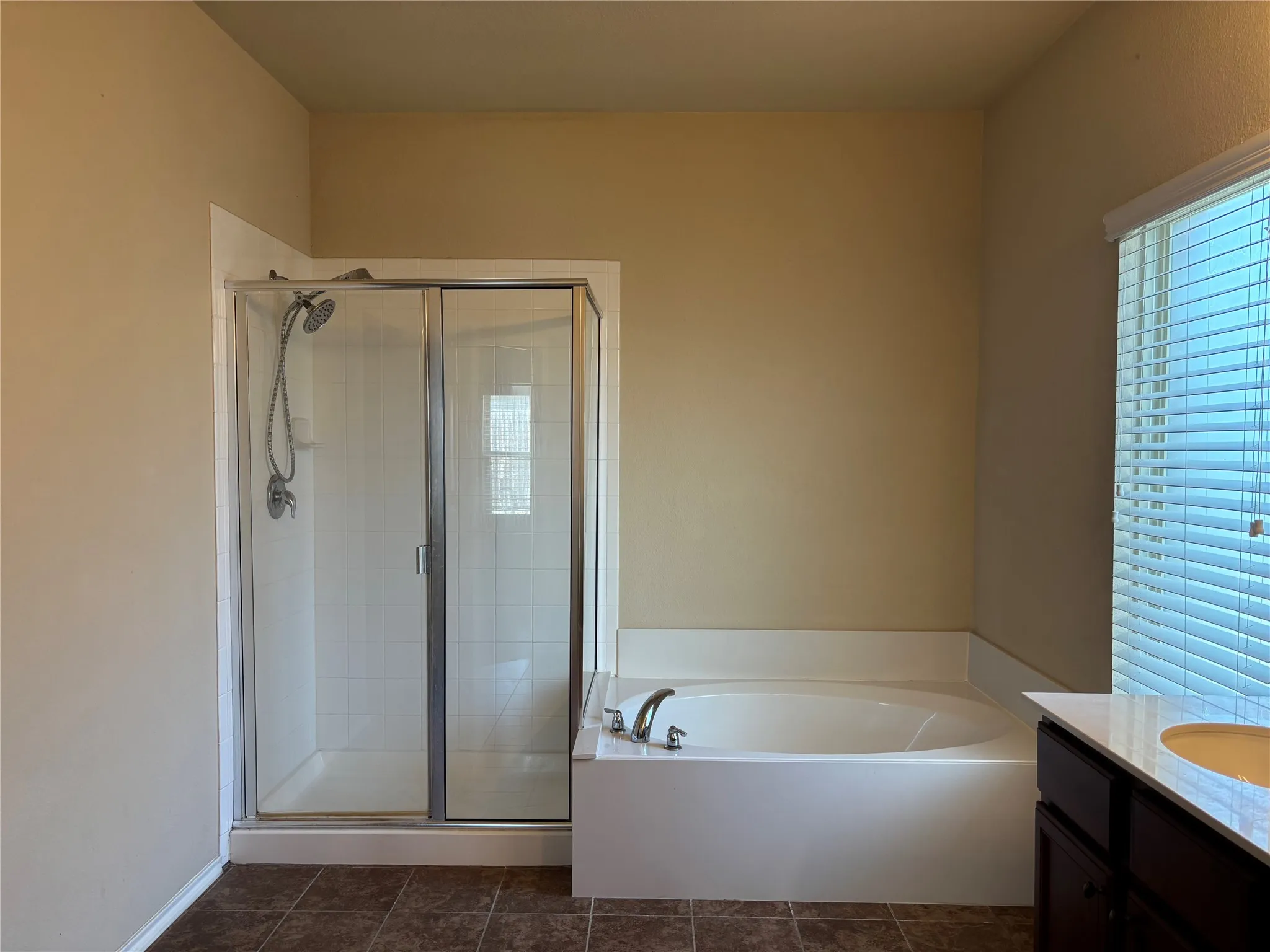 Single Family Residence For Rent in Collin County , 1122 Bellevue Drive, Princeton, Texas 75407, 3 Bedroom, 2 Bathroom, 2 Garage spaces, 1,967 Sqft, built in 2015, mls#21375507, Real Estate Agent in Princeton, Homes For Rent in Collin county, Homes For Rent in Princeton, Realtor in Princeton Texas, Real Estate Brokerage Independent Realty Texas, Luminita Cordes Realtor