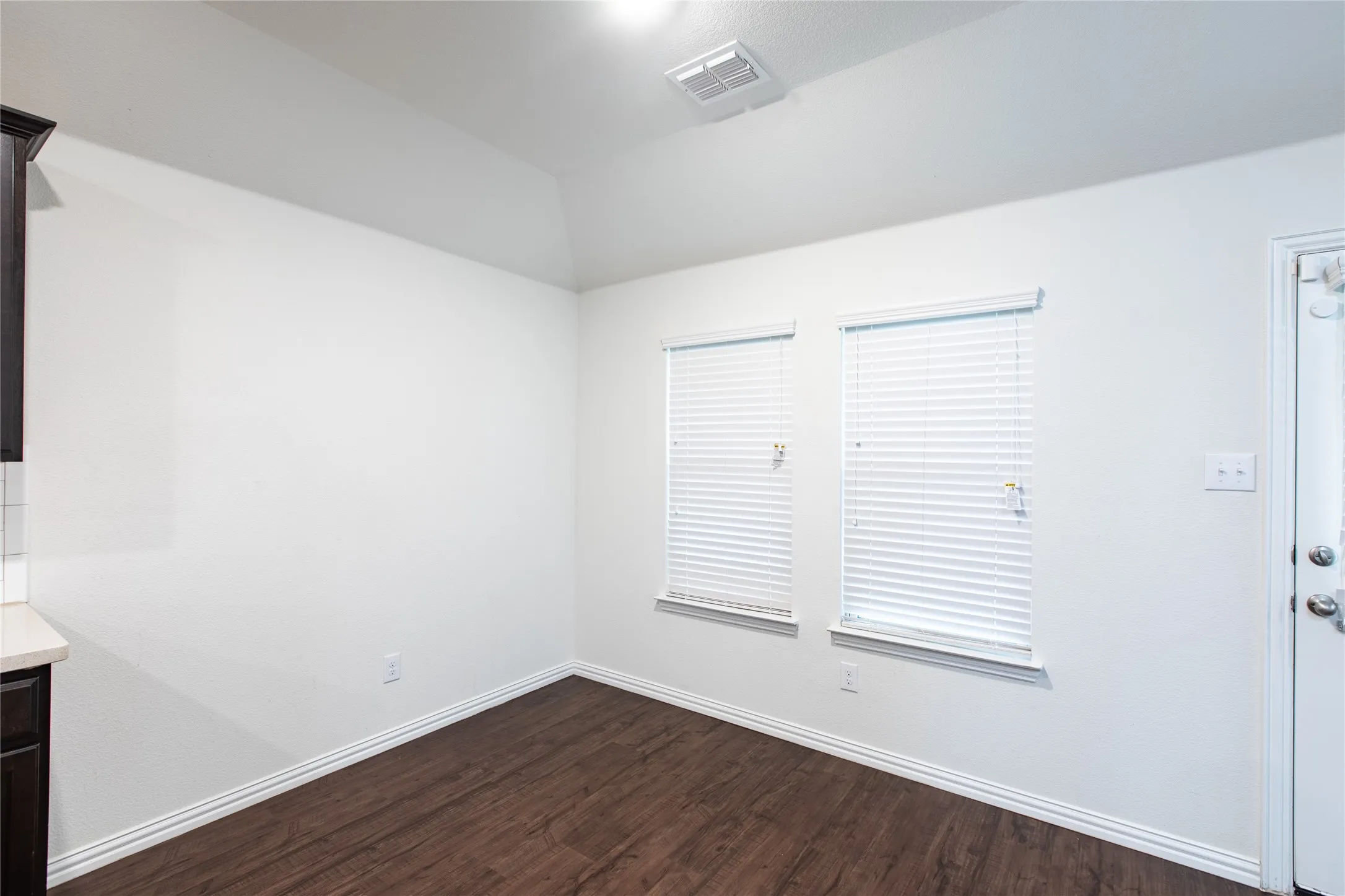 Single Family Residence For Rent in Collin County , 905 Silverbell Street, Princeton, Texas 75407, 3 Bedroom, 2 Bathroom, 2 Garage spaces, 1,445 Sqft, built in 2018, mls#21375499, Real Estate Agent in Princeton, Homes For Rent in Collin county, Homes For Rent in Princeton, Realtor in Princeton Texas, Real Estate Brokerage Independent Realty Texas, Luminita Cordes Realtor