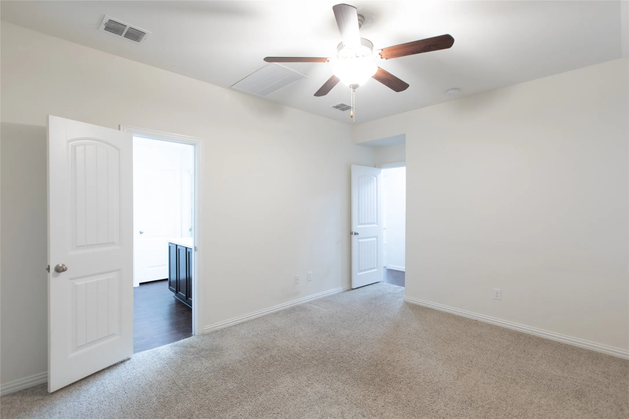 Single Family Residence For Rent in Collin County , 905 Silverbell Street, Princeton, Texas 75407, 3 Bedroom, 2 Bathroom, 2 Garage spaces, 1,445 Sqft, built in 2018, mls#21375499, Real Estate Agent in Princeton, Homes For Rent in Collin county, Homes For Rent in Princeton, Realtor in Princeton Texas, Real Estate Brokerage Independent Realty Texas, Luminita Cordes Realtor