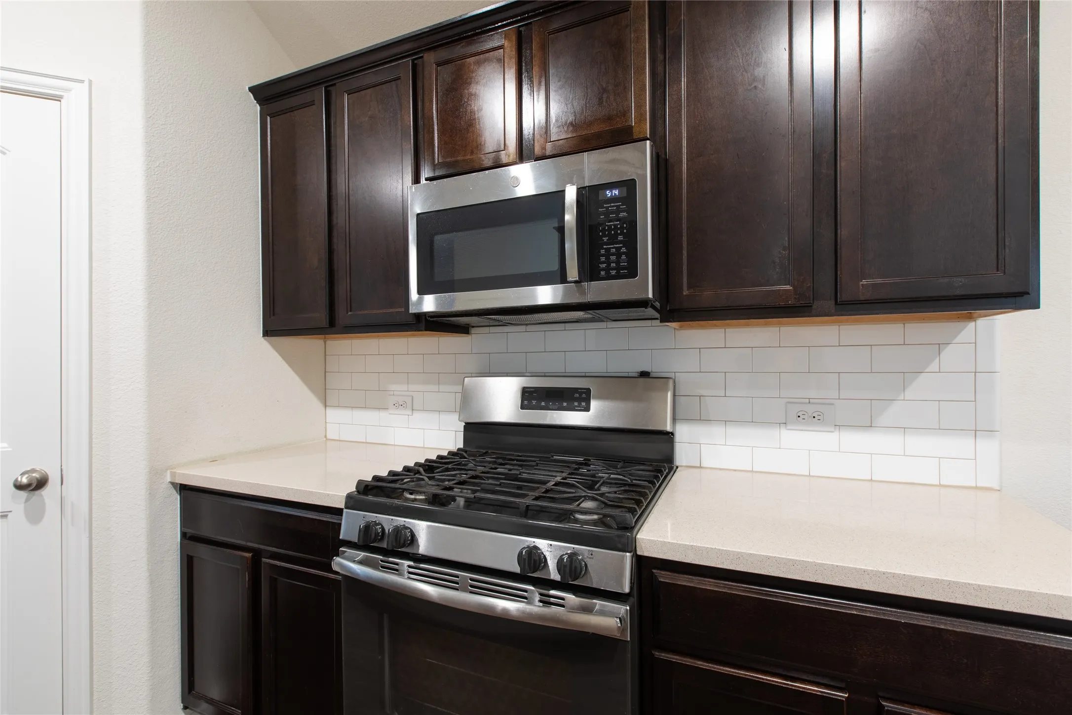 Single Family Residence For Rent in Collin County , 905 Silverbell Street, Princeton, Texas 75407, 3 Bedroom, 2 Bathroom, 2 Garage spaces, 1,445 Sqft, built in 2018, mls#21375499, Real Estate Agent in Princeton, Homes For Rent in Collin county, Homes For Rent in Princeton, Realtor in Princeton Texas, Real Estate Brokerage Independent Realty Texas, Luminita Cordes Realtor
