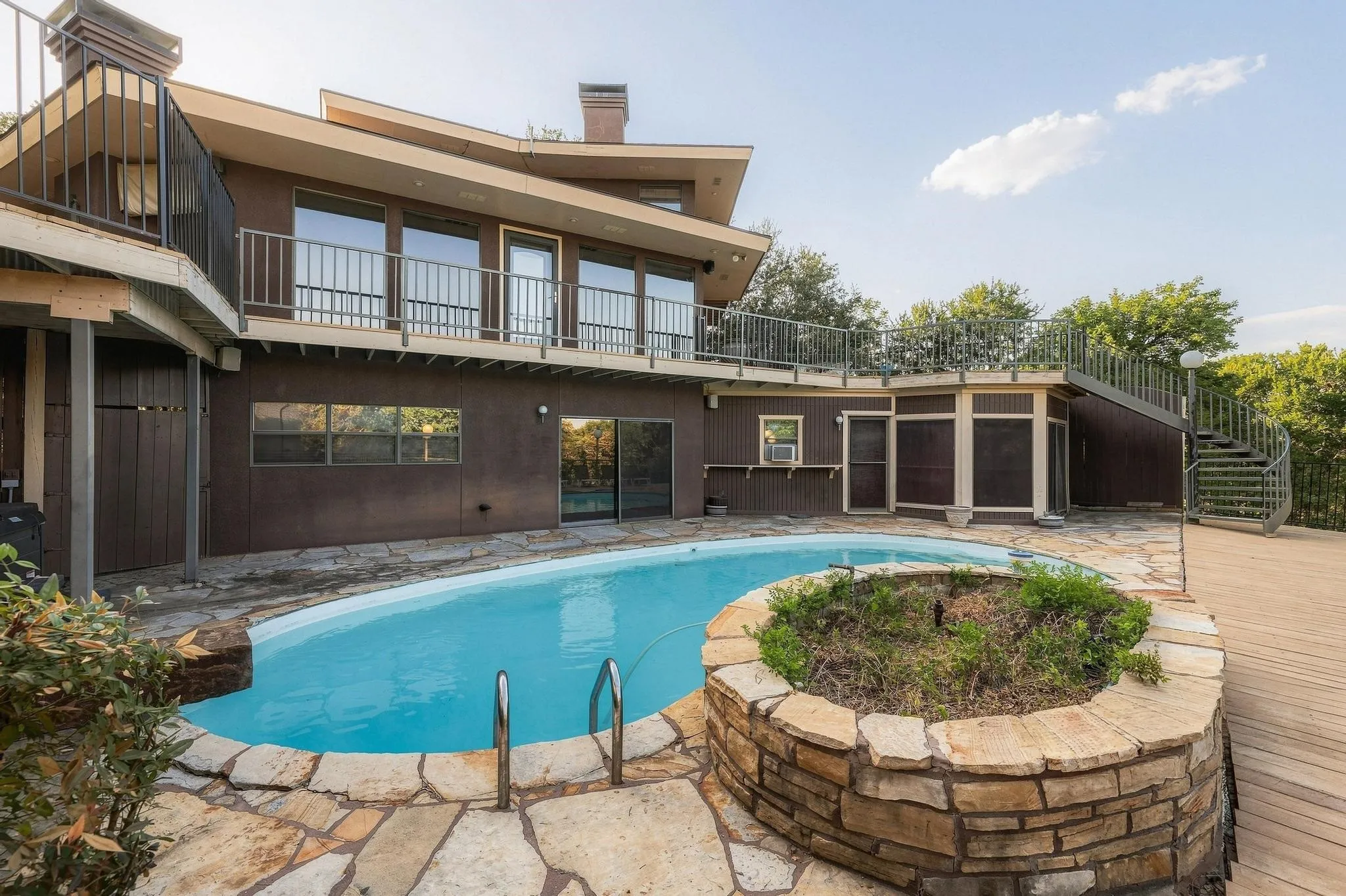 Single Family Residence For Sale in Grayson County , 727 Westwood Drive, Sherman, Texas 75092, 4 Bedroom, 4 Bathroom, 2 Garage spaces, 3,930 Sqft, built in 1985, mls#21373227, Real Estate Agent in Sherman, Homes For Sale in Grayson county, Homes For Sale in Sherman, Realtor in Sherman Texas, Real Estate Brokerage Independent Realty Texas, Luminita Cordes Realtor