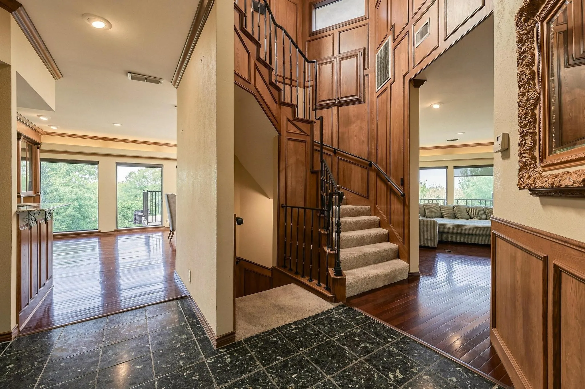 Single Family Residence For Sale in Grayson County , 727 Westwood Drive, Sherman, Texas 75092, 4 Bedroom, 4 Bathroom, 2 Garage spaces, 3,930 Sqft, built in 1985, mls#21373227, Real Estate Agent in Sherman, Homes For Sale in Grayson county, Homes For Sale in Sherman, Realtor in Sherman Texas, Real Estate Brokerage Independent Realty Texas, Luminita Cordes Realtor