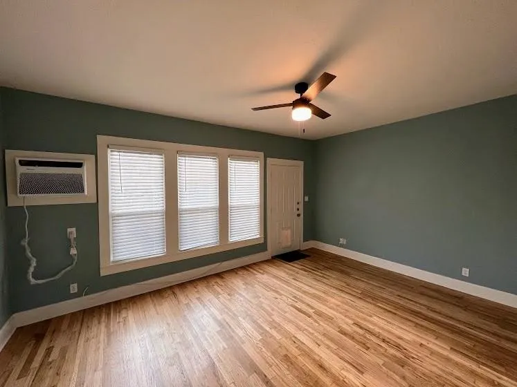 Duplex For Sale in Tarrant County , 3217 NW 29th Street, Fort Worth, Texas 76106, 0, 0, Garage spaces, 0 Sqft, built in 1928, mls#21375472, Real Estate Agent in Fort Worth, Homes For Sale in Tarrant county, Homes For Sale in Fort Worth, Realtor in Fort Worth Texas, Real Estate Brokerage Independent Realty Texas, Luminita Cordes Realtor