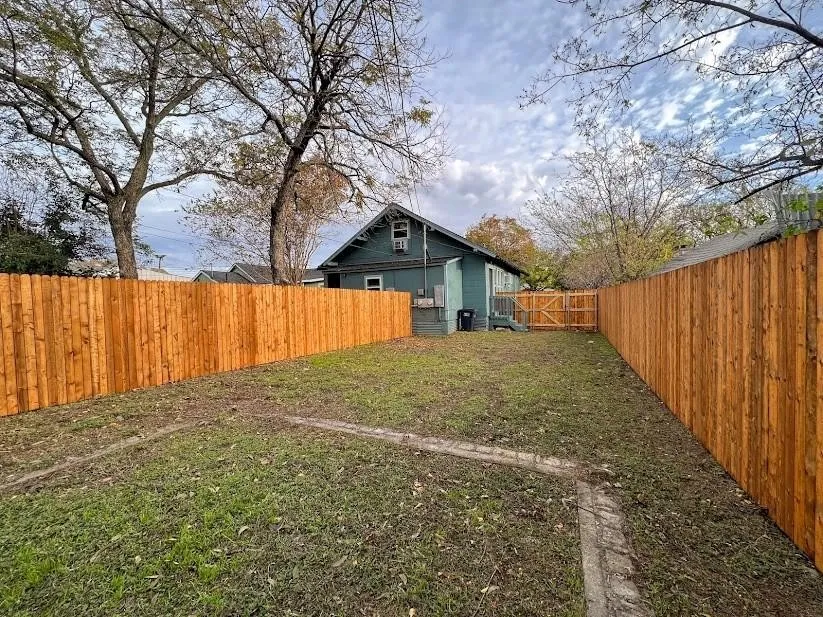 Duplex For Sale in Tarrant County , 3217 NW 29th Street, Fort Worth, Texas 76106, 0, 0, Garage spaces, 0 Sqft, built in 1928, mls#21375472, Real Estate Agent in Fort Worth, Homes For Sale in Tarrant county, Homes For Sale in Fort Worth, Realtor in Fort Worth Texas, Real Estate Brokerage Independent Realty Texas, Luminita Cordes Realtor