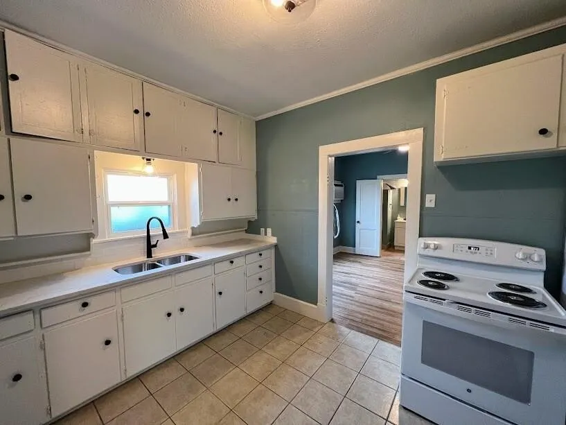 Duplex For Sale in Tarrant County , 3217 NW 29th Street, Fort Worth, Texas 76106, 0, 0, Garage spaces, 0 Sqft, built in 1928, mls#21375472, Real Estate Agent in Fort Worth, Homes For Sale in Tarrant county, Homes For Sale in Fort Worth, Realtor in Fort Worth Texas, Real Estate Brokerage Independent Realty Texas, Luminita Cordes Realtor