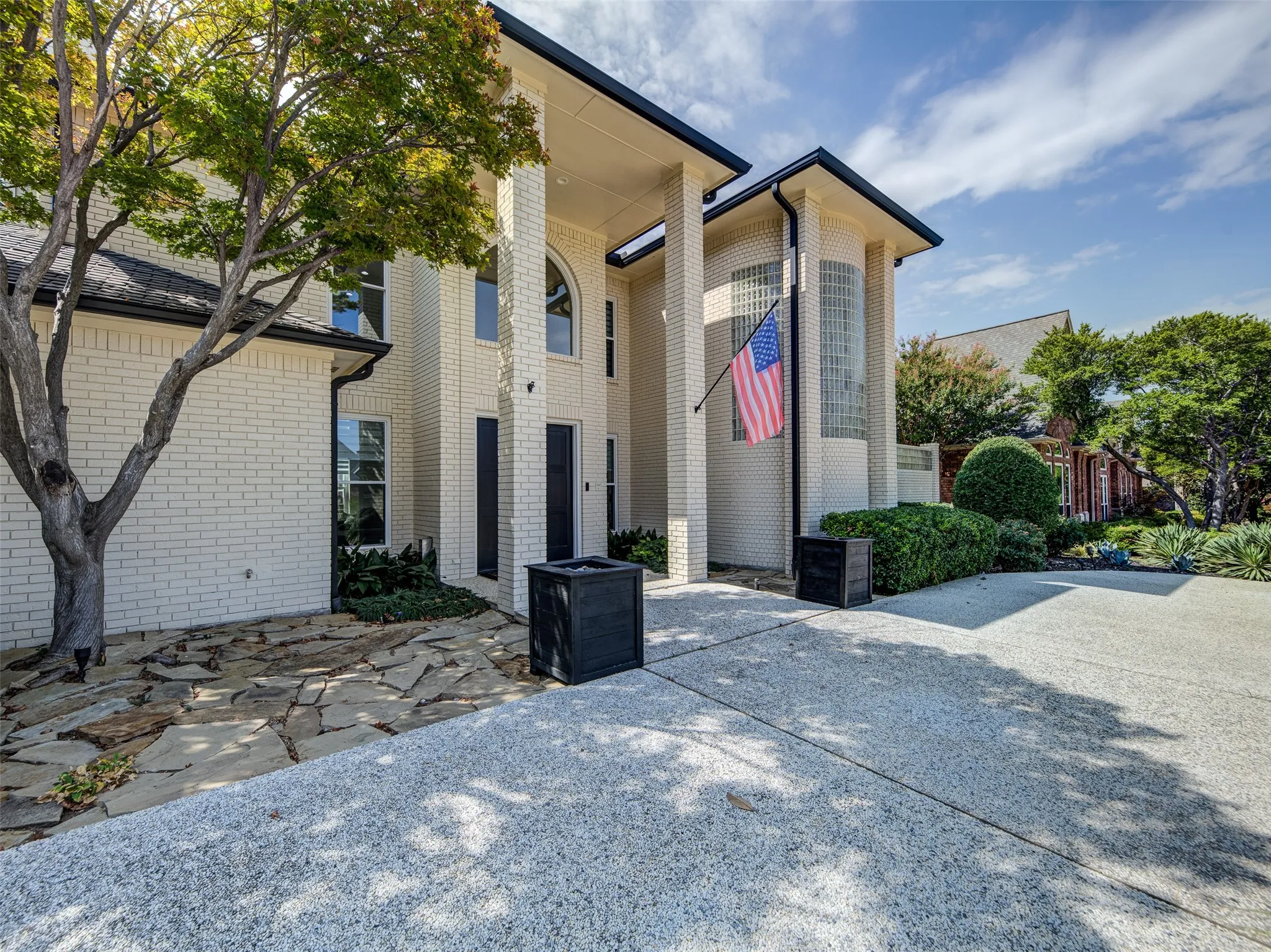 Single Family Residence For Sale in Denton County , 6604 Myrtle Beach Drive, Plano, Texas 75093, 3 Bedroom, 3 Bathroom, 3 Garage spaces, 3,185 Sqft, built in 1988, mls#21373019, Real Estate Agent in Plano, Homes For Sale in Denton county, Homes For Sale in Plano, Realtor in Plano Texas, Real Estate Brokerage Independent Realty Texas, Luminita Cordes Realtor