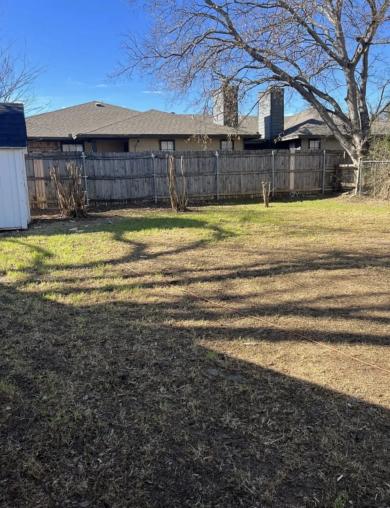 Single Family Residence For Rent in Tarrant County , 3012 Barrington Court, Arlington, Texas 76014, 4 Bedroom, 3 Bathroom, 2 Garage spaces, 2,349 Sqft, built in 1976, mls#21375528, Real Estate Agent in Arlington, Homes For Rent in Tarrant county, Homes For Rent in Arlington, Realtor in Arlington Texas, Real Estate Brokerage Independent Realty Texas, Luminita Cordes Realtor