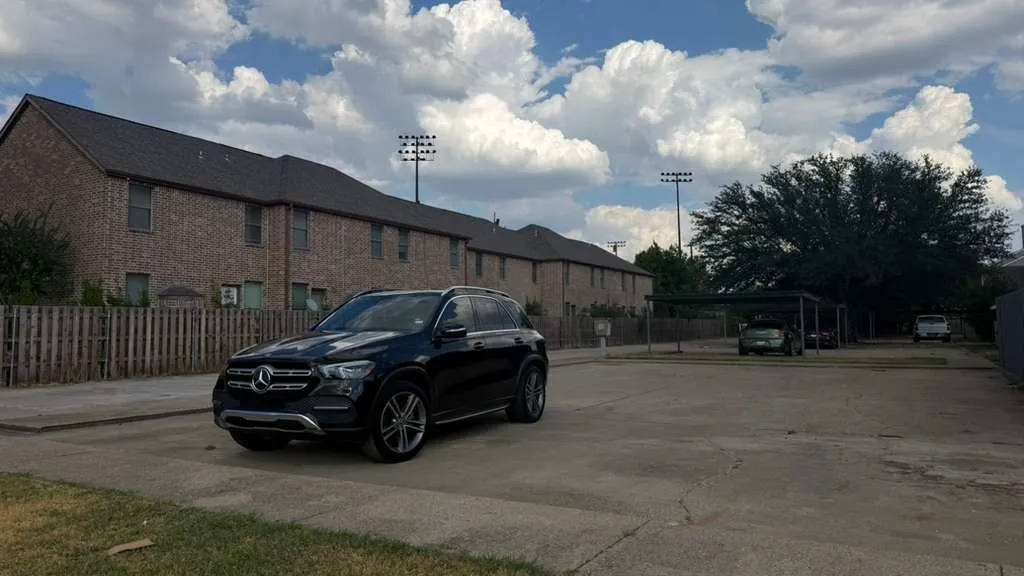 Apartment For Rent in Tarrant County , 7401 Bogart Drive B, North Richland Hills, Texas 76180, 2 Bedroom, 1 Bathroom, 2 Garage spaces, 767 Sqft, built in 1983, mls#21375538, Real Estate Agent in North Richland Hills, Homes For Rent in Tarrant county, Homes For Rent in North Richland Hills, Realtor in North Richland Hills Texas, Real Estate Brokerage Independent Realty Texas, Luminita Cordes Realtor