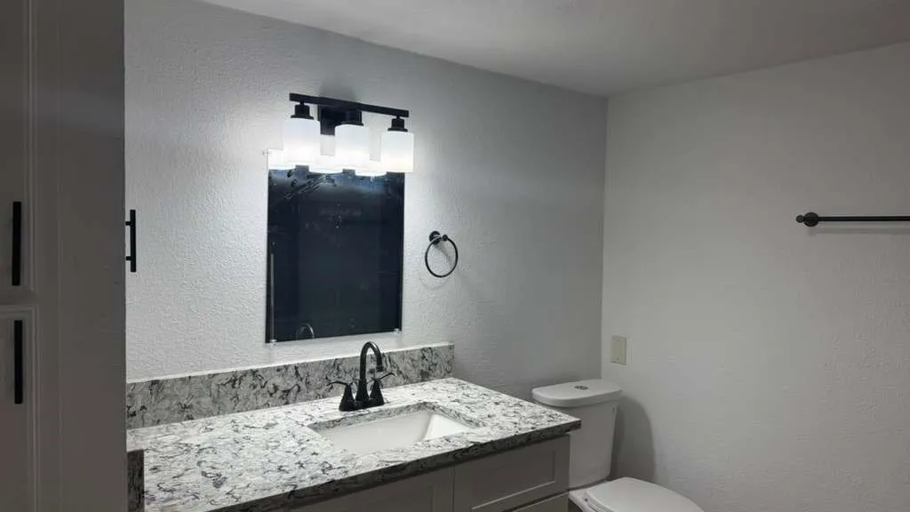 Apartment For Rent in Tarrant County , 7401 Bogart Drive B, North Richland Hills, Texas 76180, 2 Bedroom, 1 Bathroom, 2 Garage spaces, 767 Sqft, built in 1983, mls#21375538, Real Estate Agent in North Richland Hills, Homes For Rent in Tarrant county, Homes For Rent in North Richland Hills, Realtor in North Richland Hills Texas, Real Estate Brokerage Independent Realty Texas, Luminita Cordes Realtor